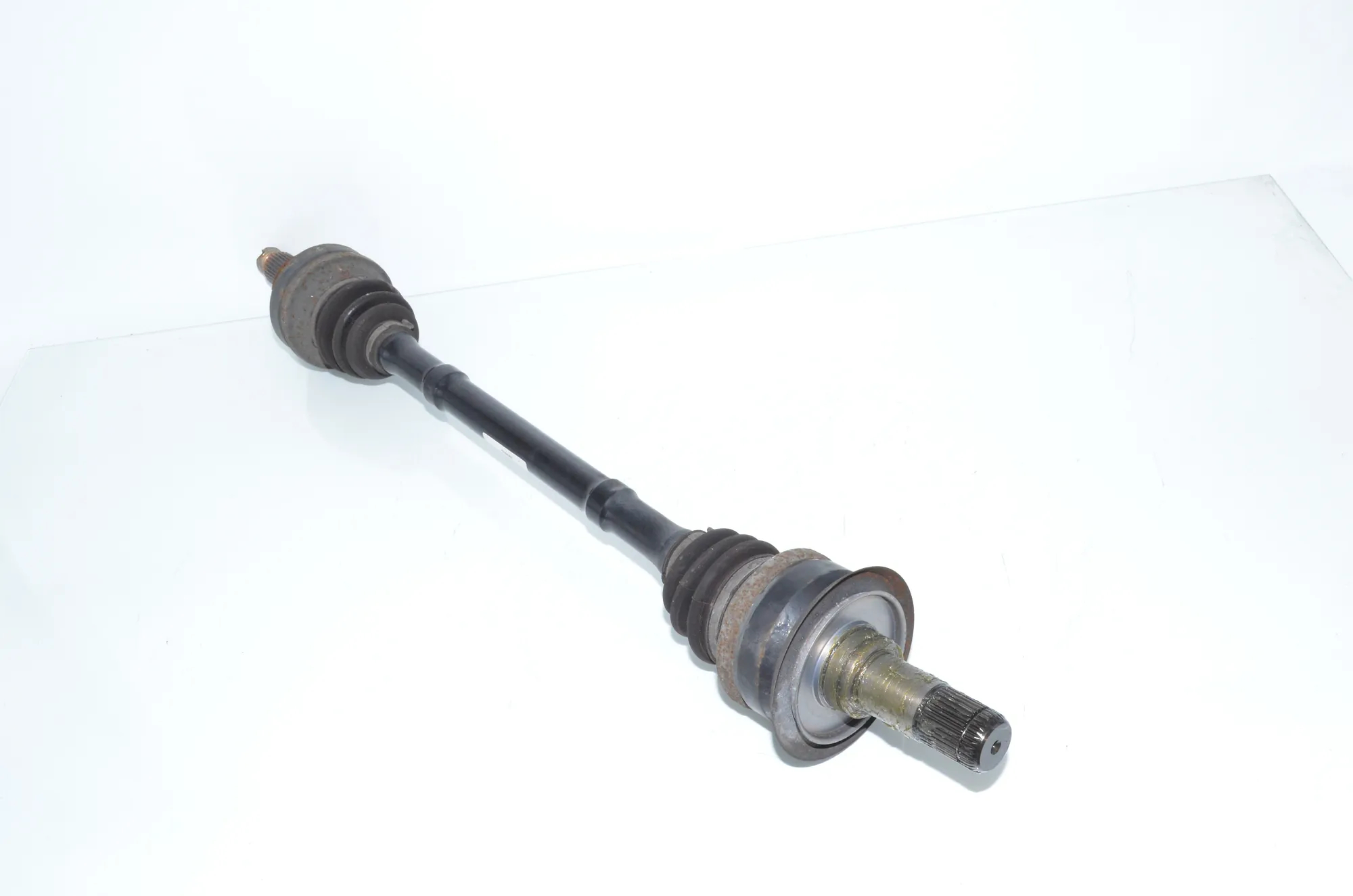 Rear Right Driveshaft – OEM 7612942 · BMW 5 Touring (F11) M 550 d xDrive 2016 – 2