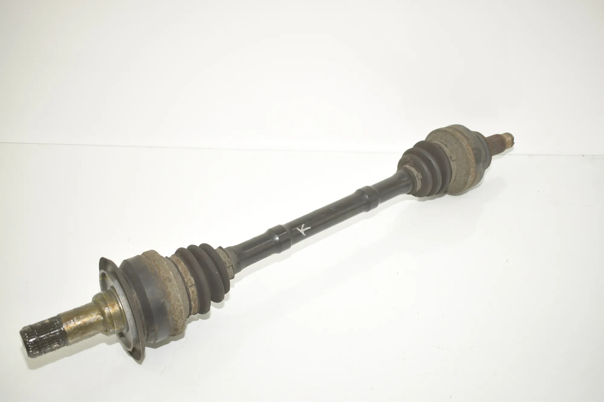 Rear Left Driveshaft – OEM 7612941 · BMW 5 Touring (F11) M 550 d xDrive 2016 – 3