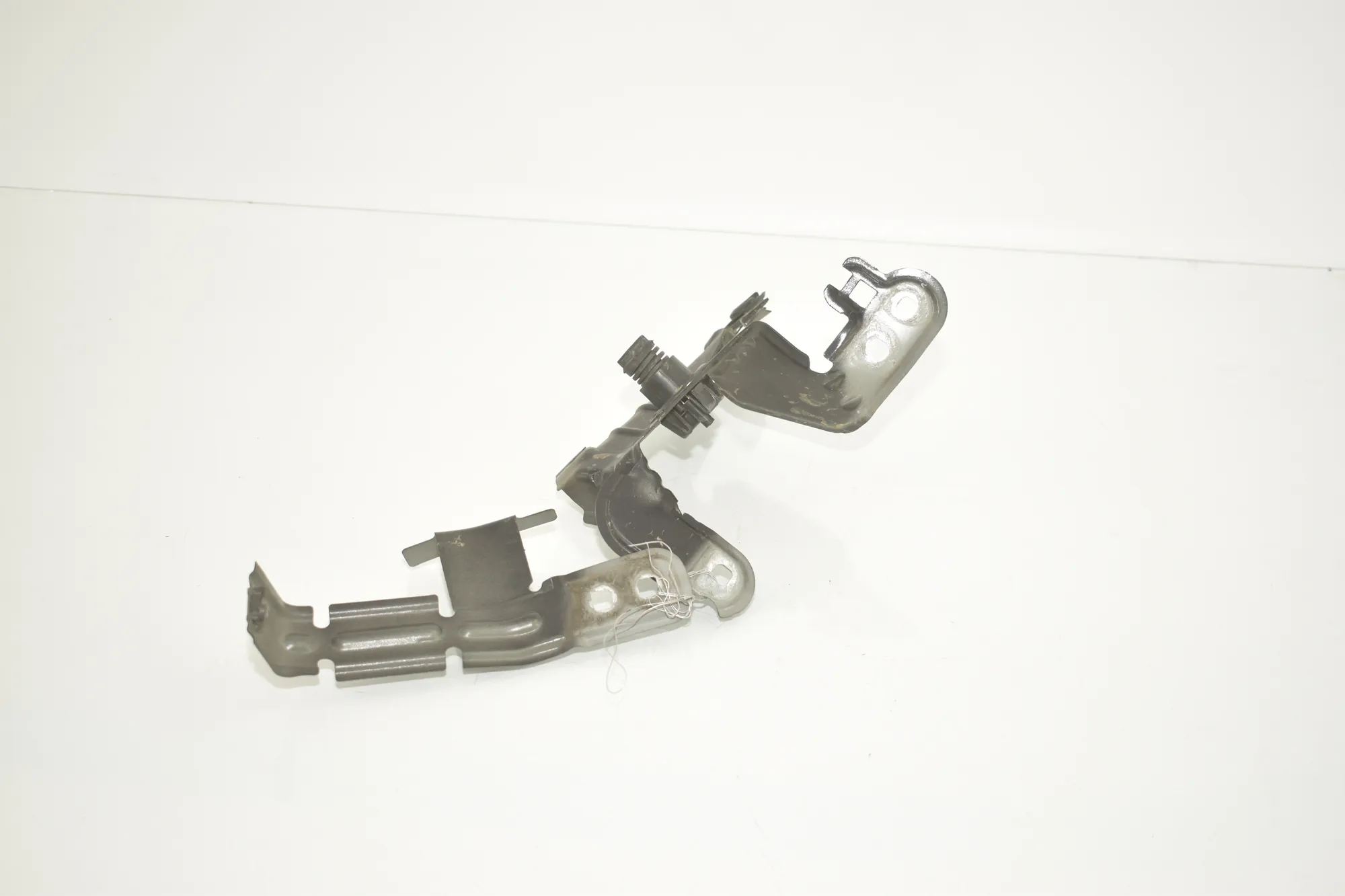 Front Left Fender Holder – OEM 7267327 · BMW X3 (F25) xDrive 20 d 2017 – 4