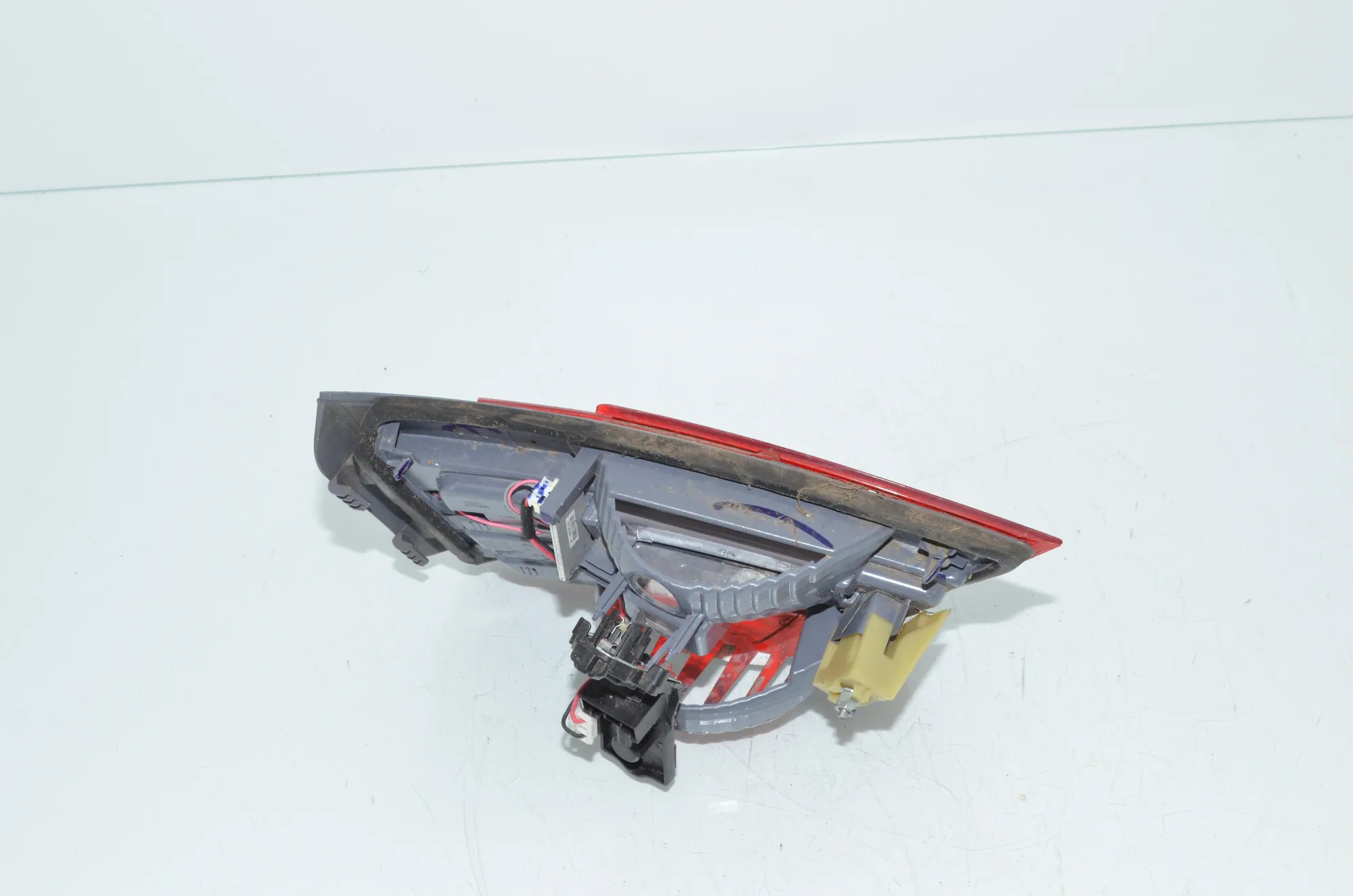 Right Side Tailgate Tail Light – OEM 7217314 · BMW X3 (F25) xDrive 20 d 2017 – 3