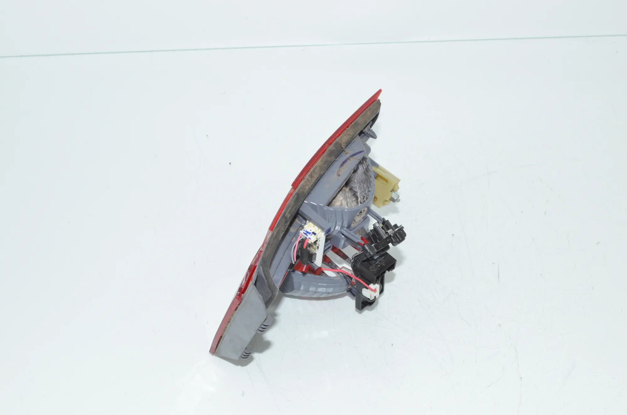 Right Side Tailgate Tail Light – OEM 7217314 · BMW X3 (F25) xDrive 20 d 2017 – 2