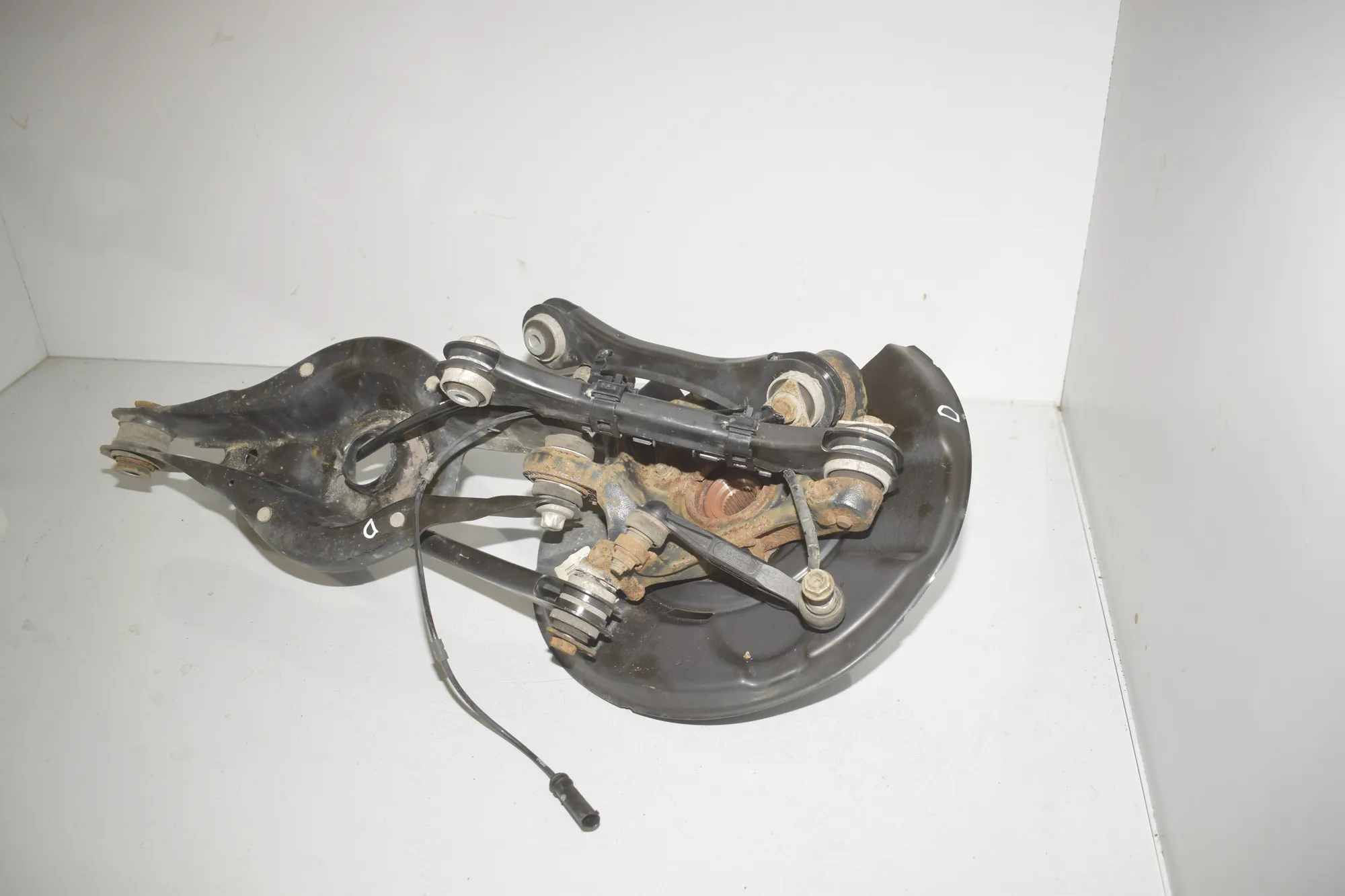 Rear Right Wheel Hub – OEM 6792524 · BMW 3 Touring (F31) 330 d 2016 – 3