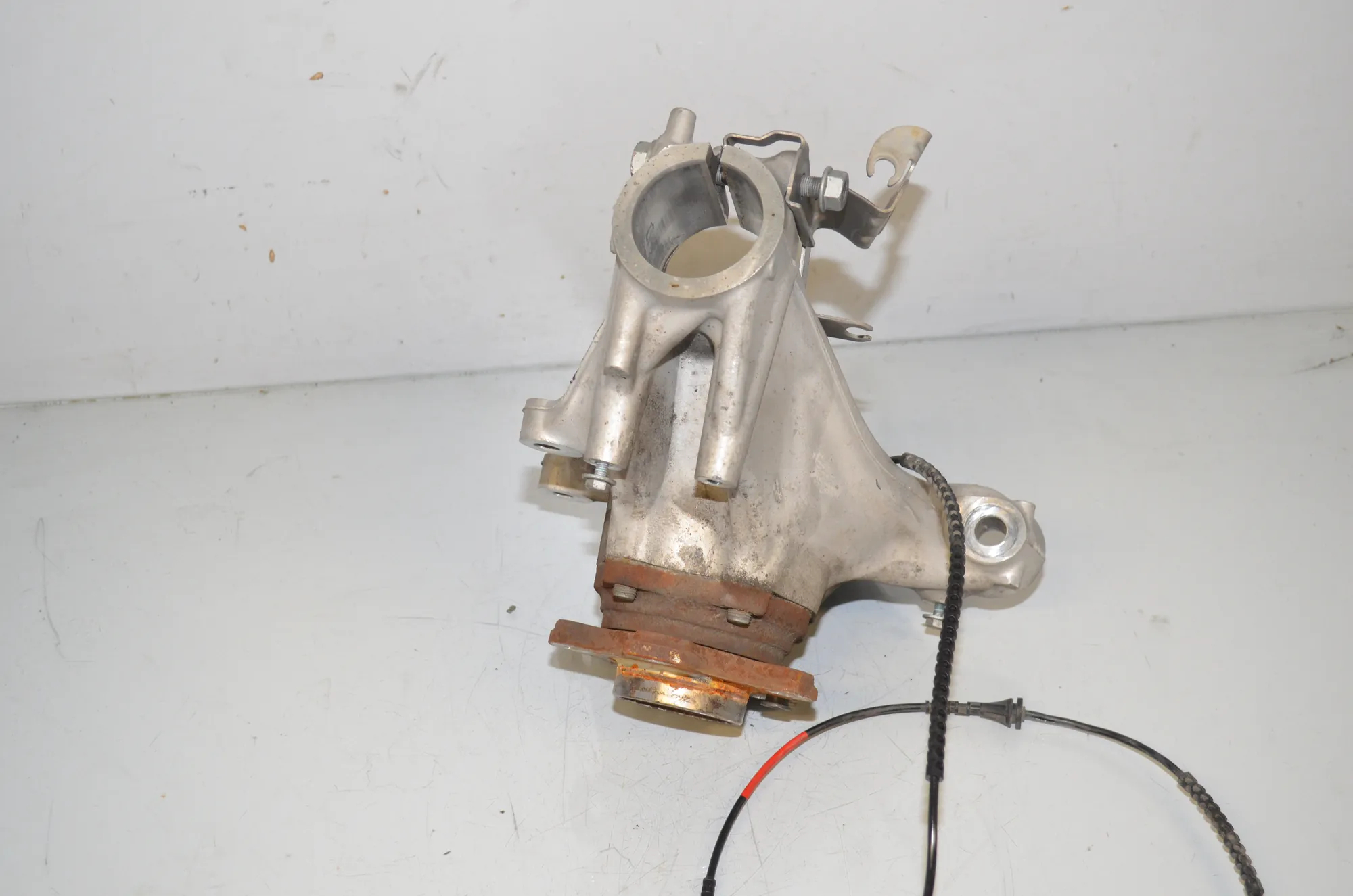 Front Right Wheel Hub – OEM 6893264 · BMW i4 (G26) (2022 - -) eDrive35 2023 – 4