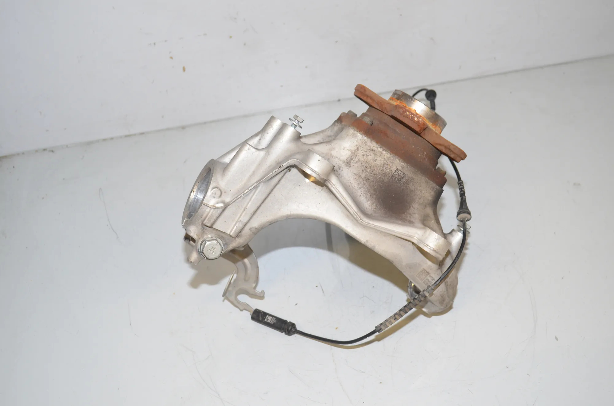 Front Right Wheel Hub – OEM 6893264 · BMW i4 (G26) (2022 - -) eDrive35 2023