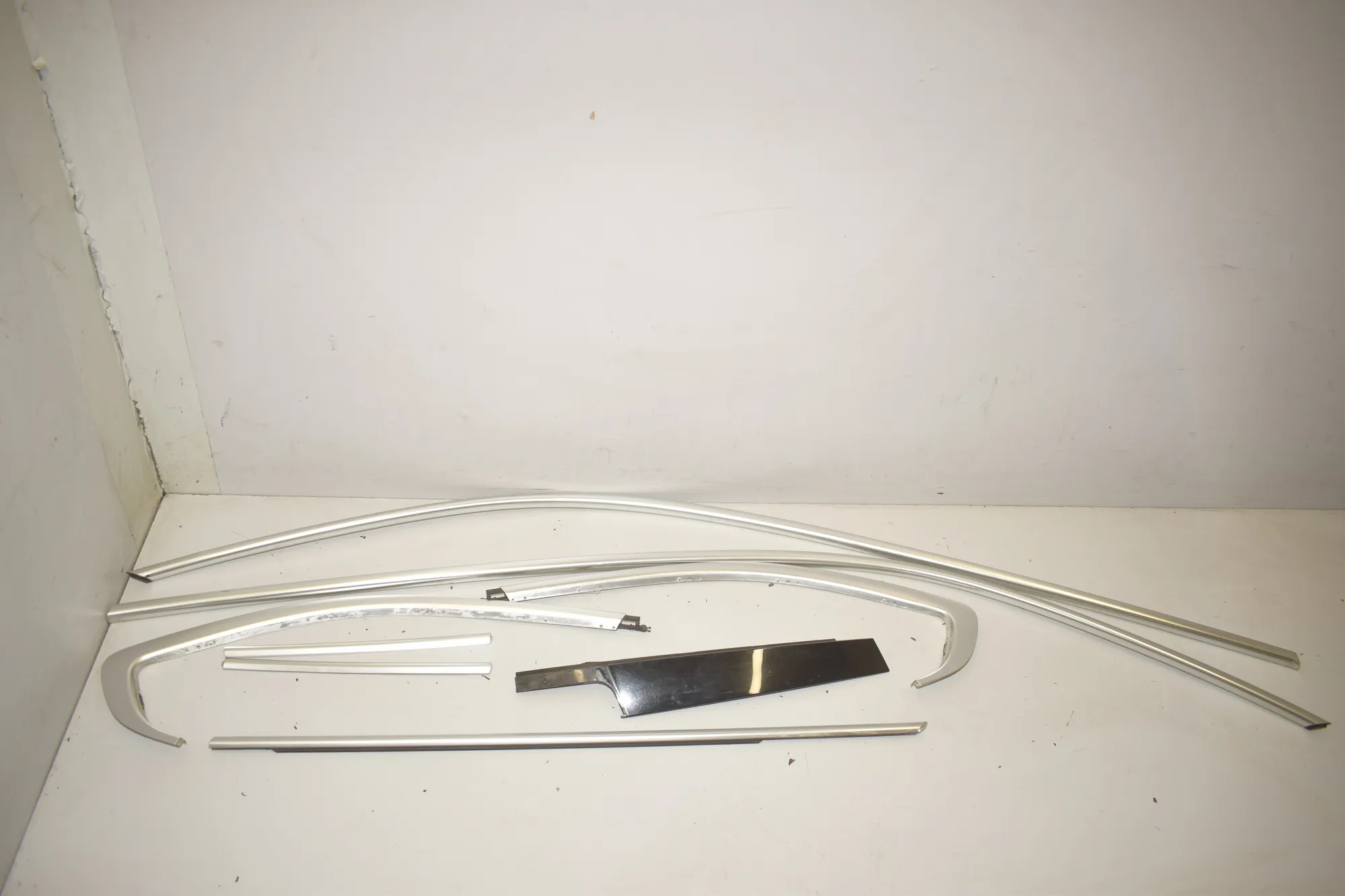 Exterior Trim Kit – OEM 7298925 · BMW 3 Touring (F31) 330 d 2013