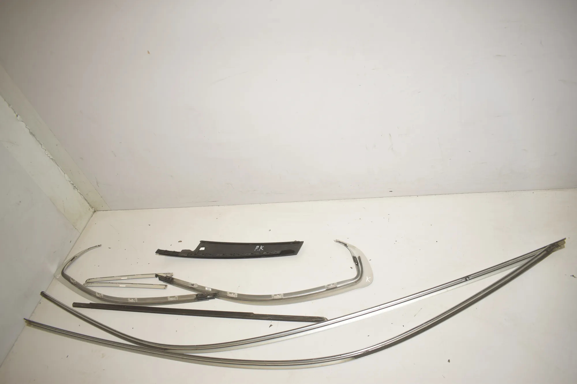 Exterior Trim Kit – OEM 7298925 · BMW 3 Touring (F31) 330 d 2013 – 5