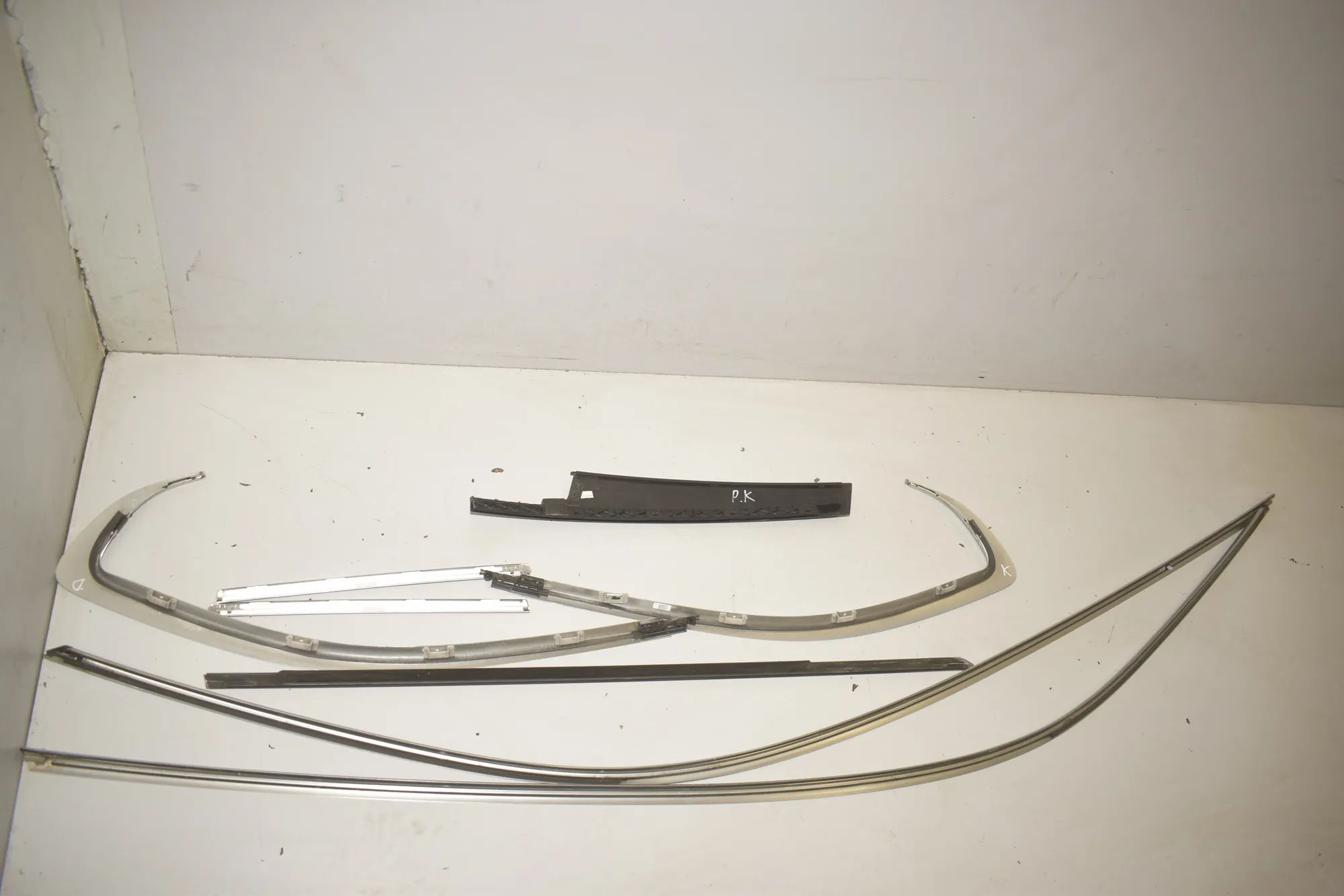 Exterior Trim Kit – OEM 7298925 · BMW 3 Touring (F31) 330 d 2013 – 4