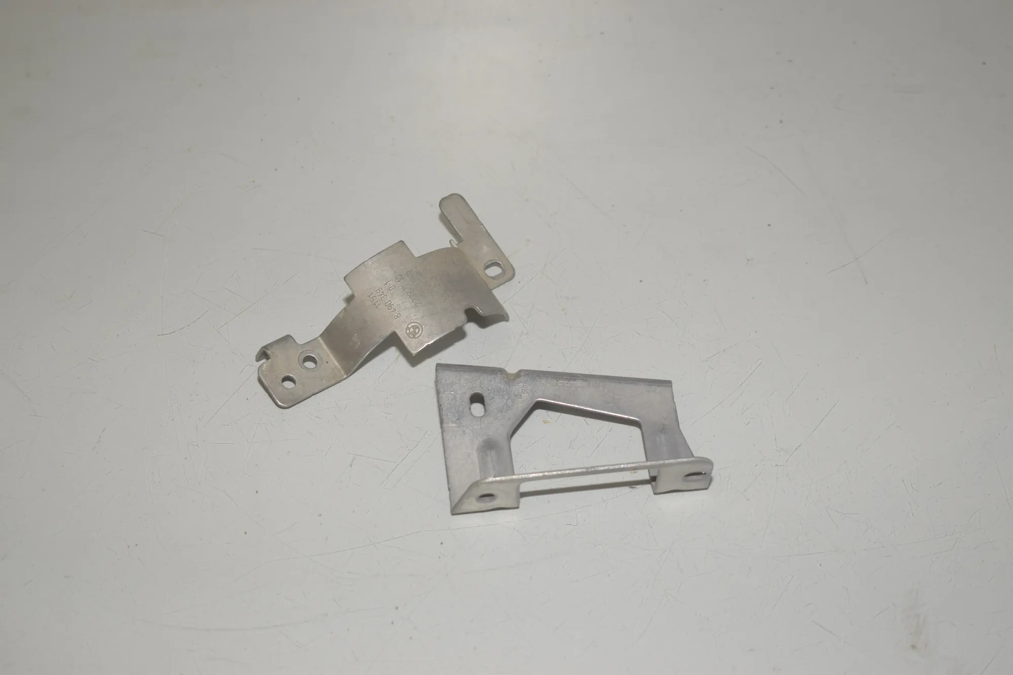 Bracket – OEM 8490349 · BMW i4 (G26) (2022 - -) eDrive35 2023