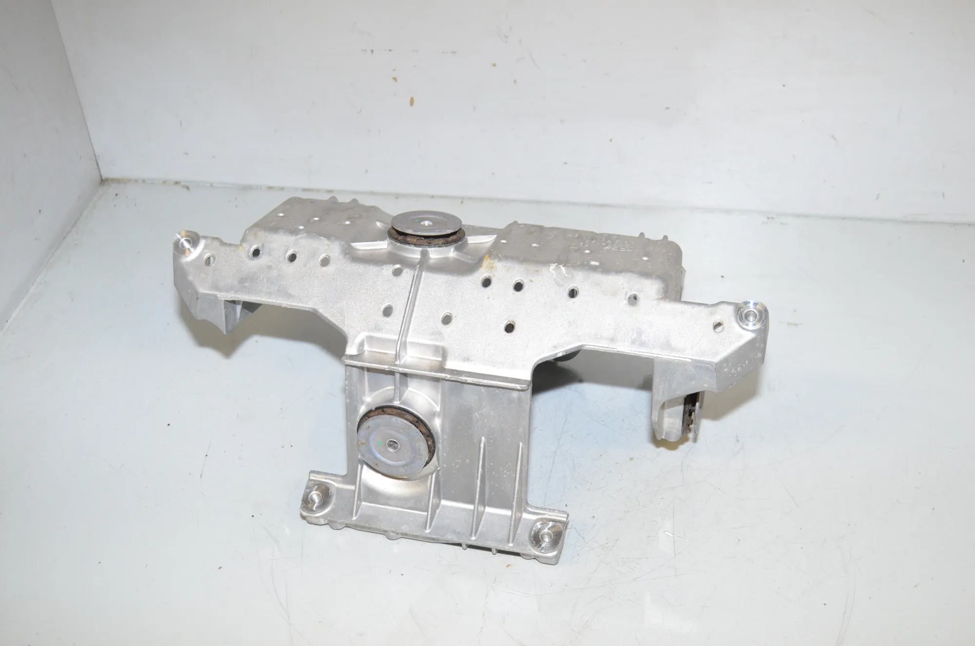 Bracket – OEM 10007199 · BMW i4 (G26) (2022 - -) eDrive35 2023 – 3
