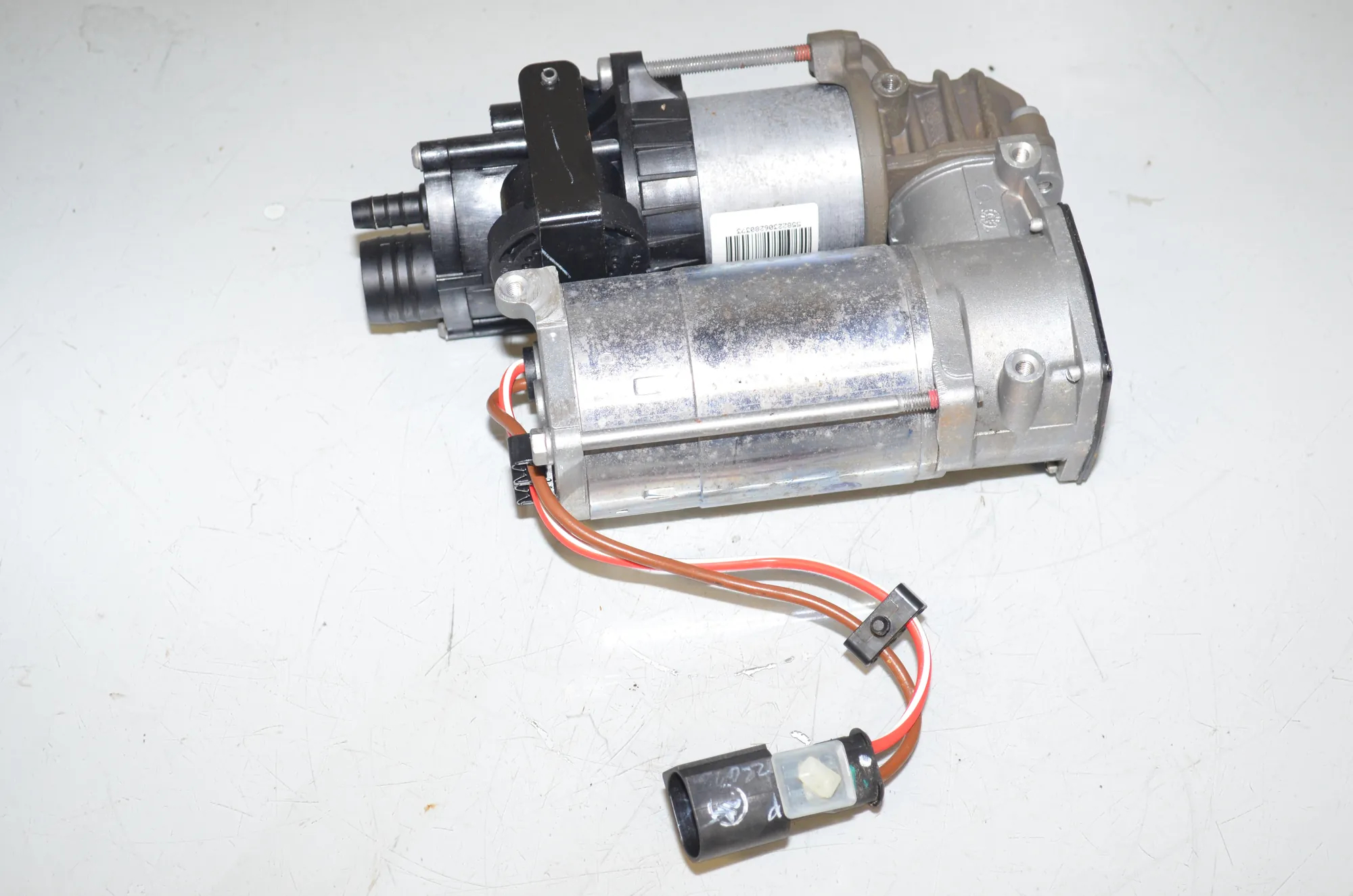 Webasto Auxiliary Heater – OEM 6894450 · BMW i4 (G26) (2022 - -) eDrive35 2023 – 2