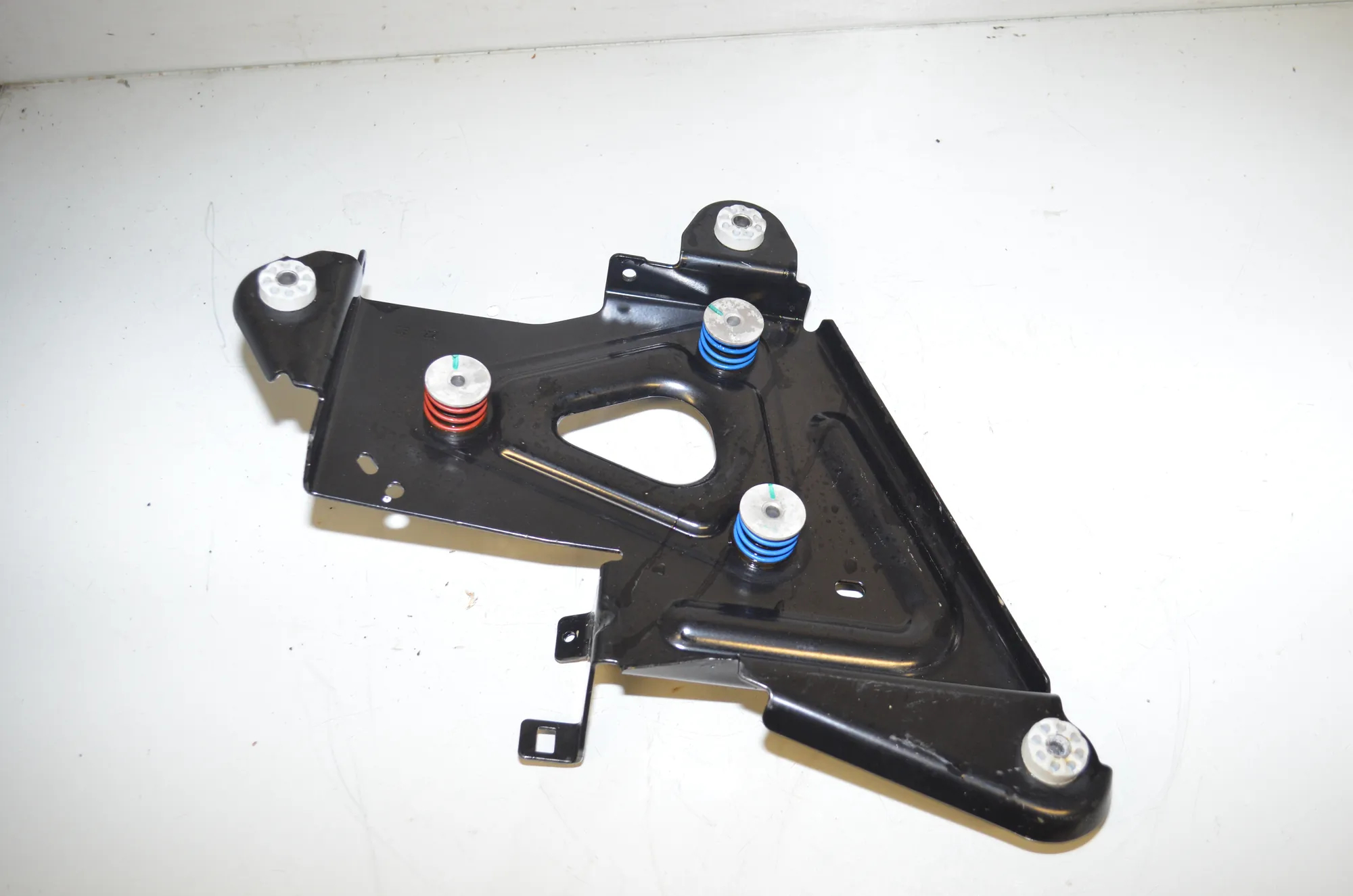 Bracket · BMW i4 (G26) (2022 - -) eDrive35 2023 – 3