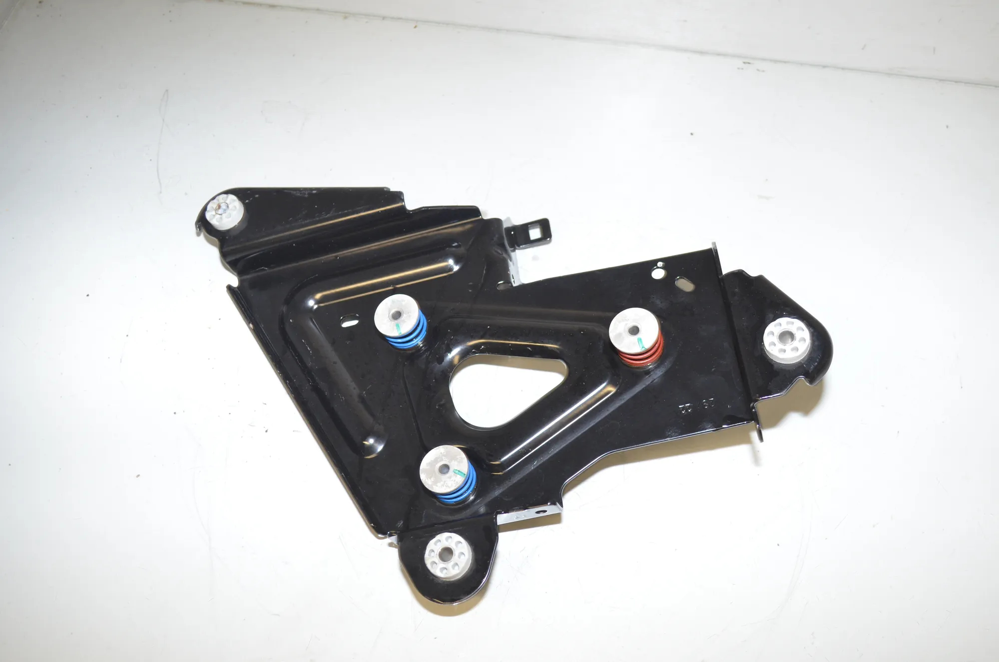 Bracket · BMW i4 (G26) (2022 - -) eDrive35 2023 – 4