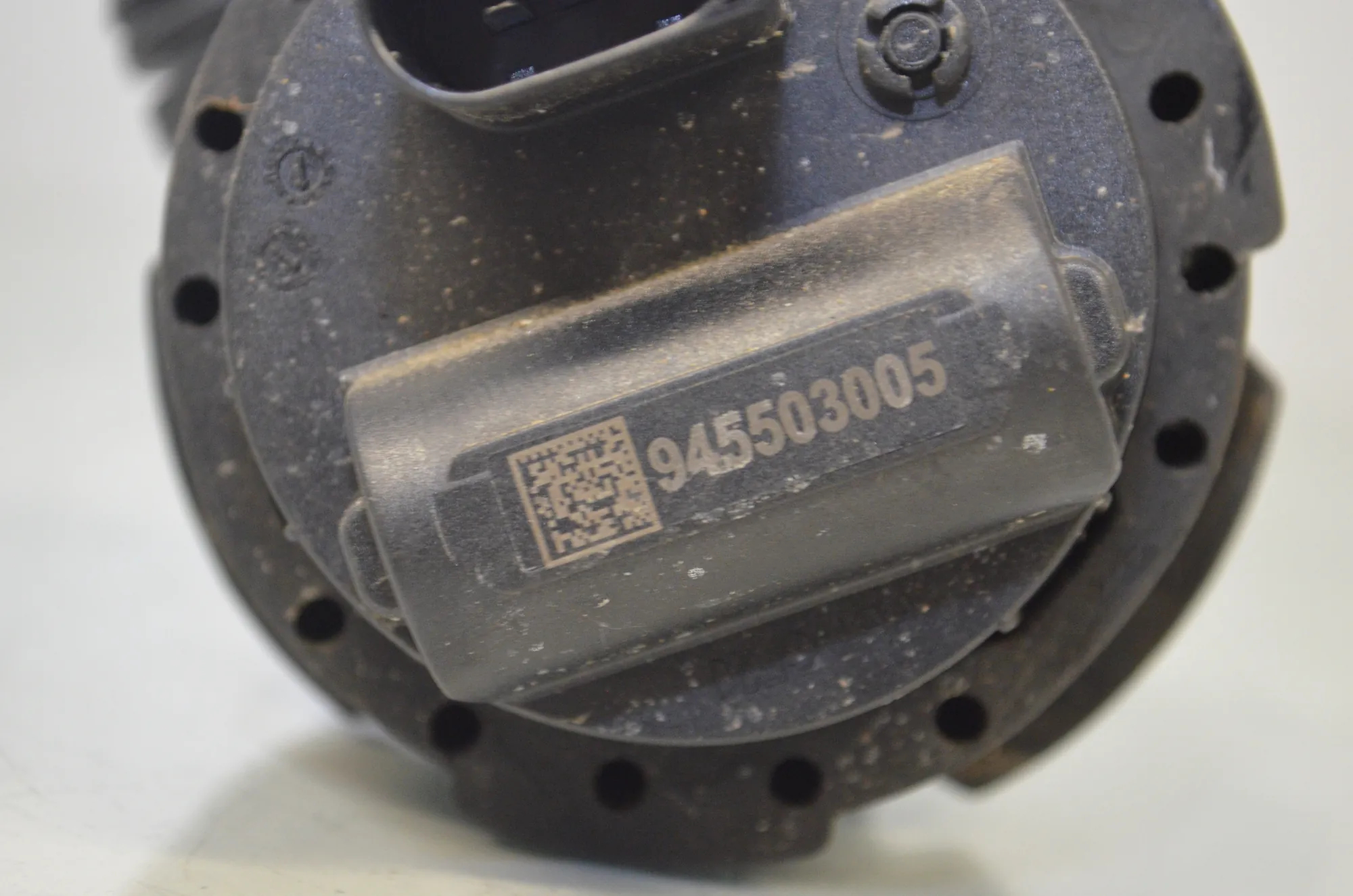 Auxiliary Water Pump – OEM 9455030 · BMW i4 (G26) (2022 - -) eDrive35 2023 – 5
