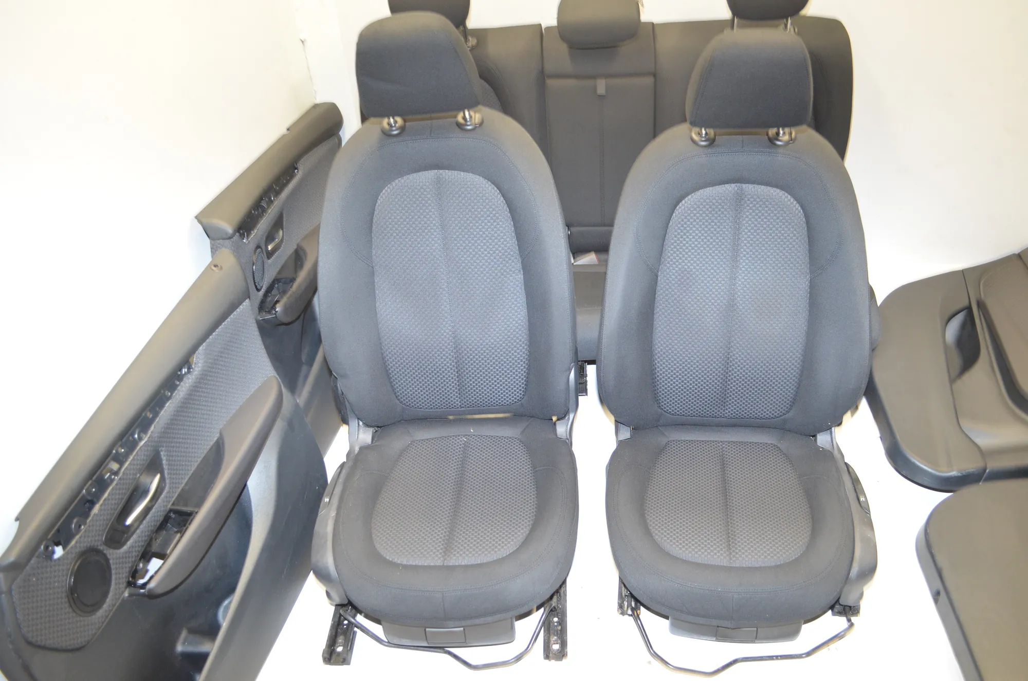 Seat set – OEM 000 · BMW 2 Gran Tourer (F46) 218 d xDrive 2017 – 3