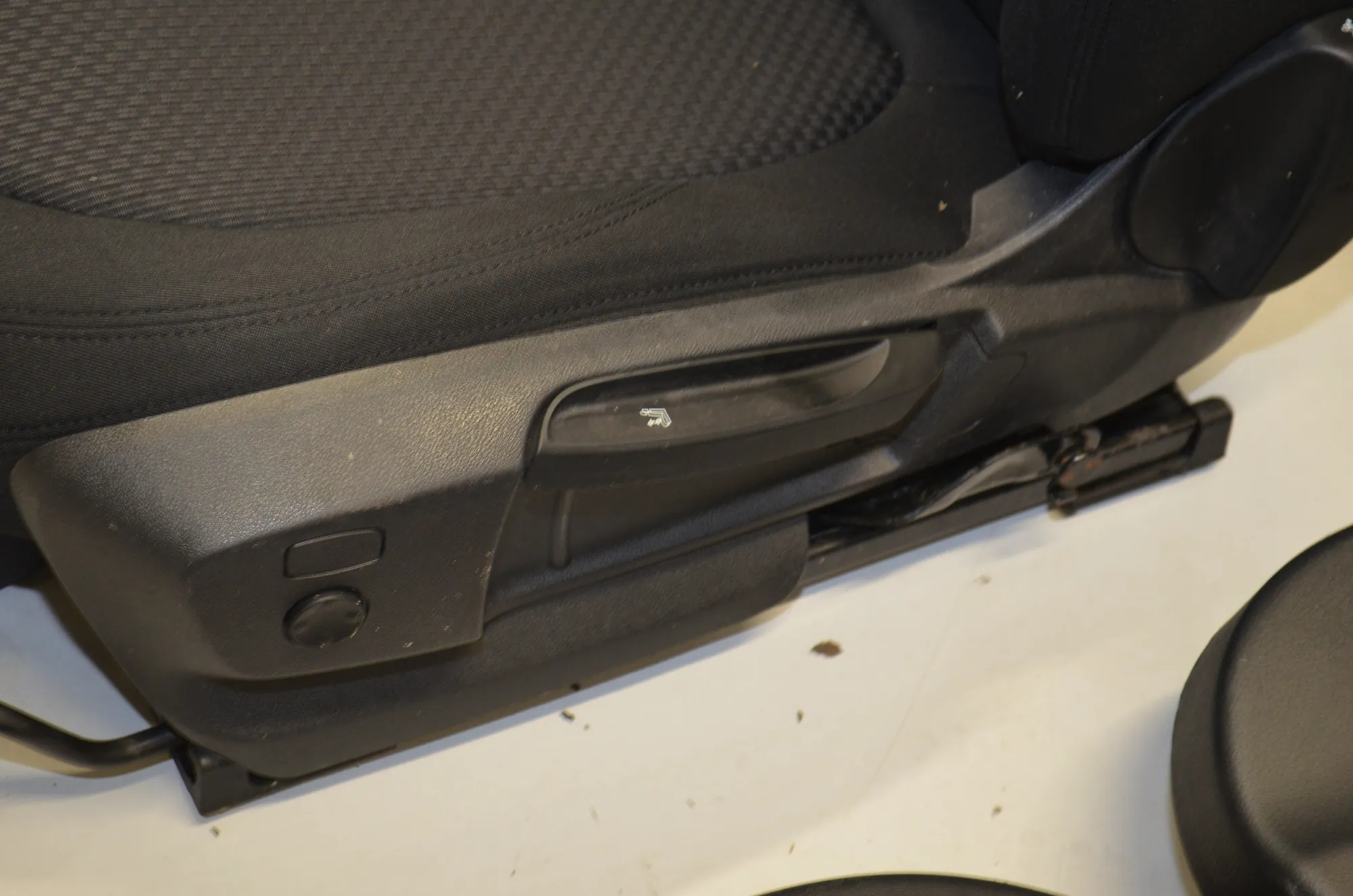 Seat set – OEM 000 · BMW 2 Gran Tourer (F46) 218 d xDrive 2017 – 10
