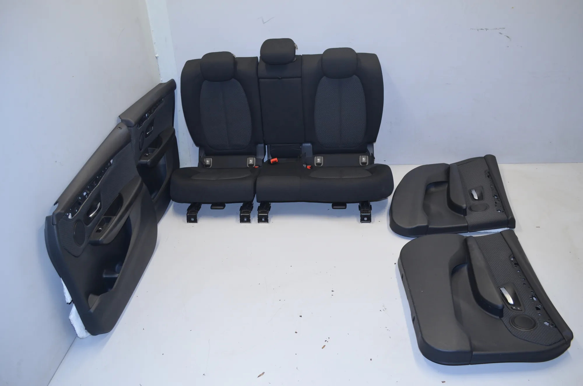 Seat set – OEM 000 · BMW 2 Active Tourer (F45) 216 d 2014 – 4