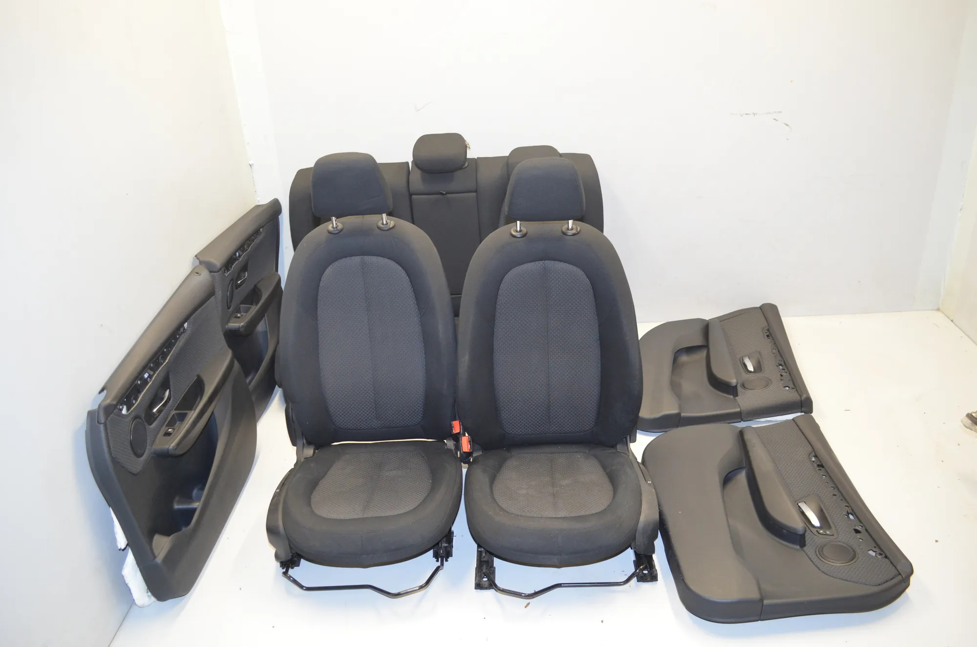 Seat set – OEM 000 · BMW 2 Active Tourer (F45) 216 d 2014
