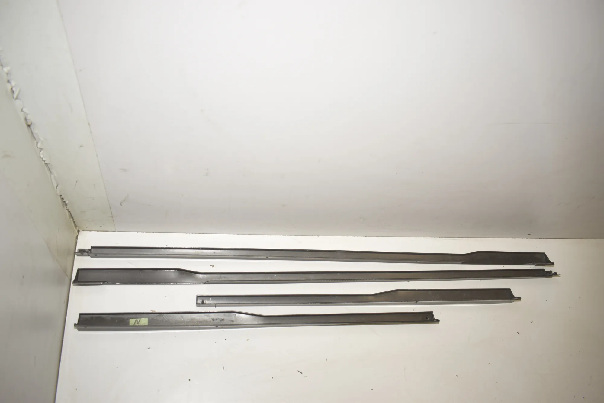 Other Trim Parts – OEM 000 · BMW 7 (G70) BMW 7 (G70) 740i xDrive 2025 – 4