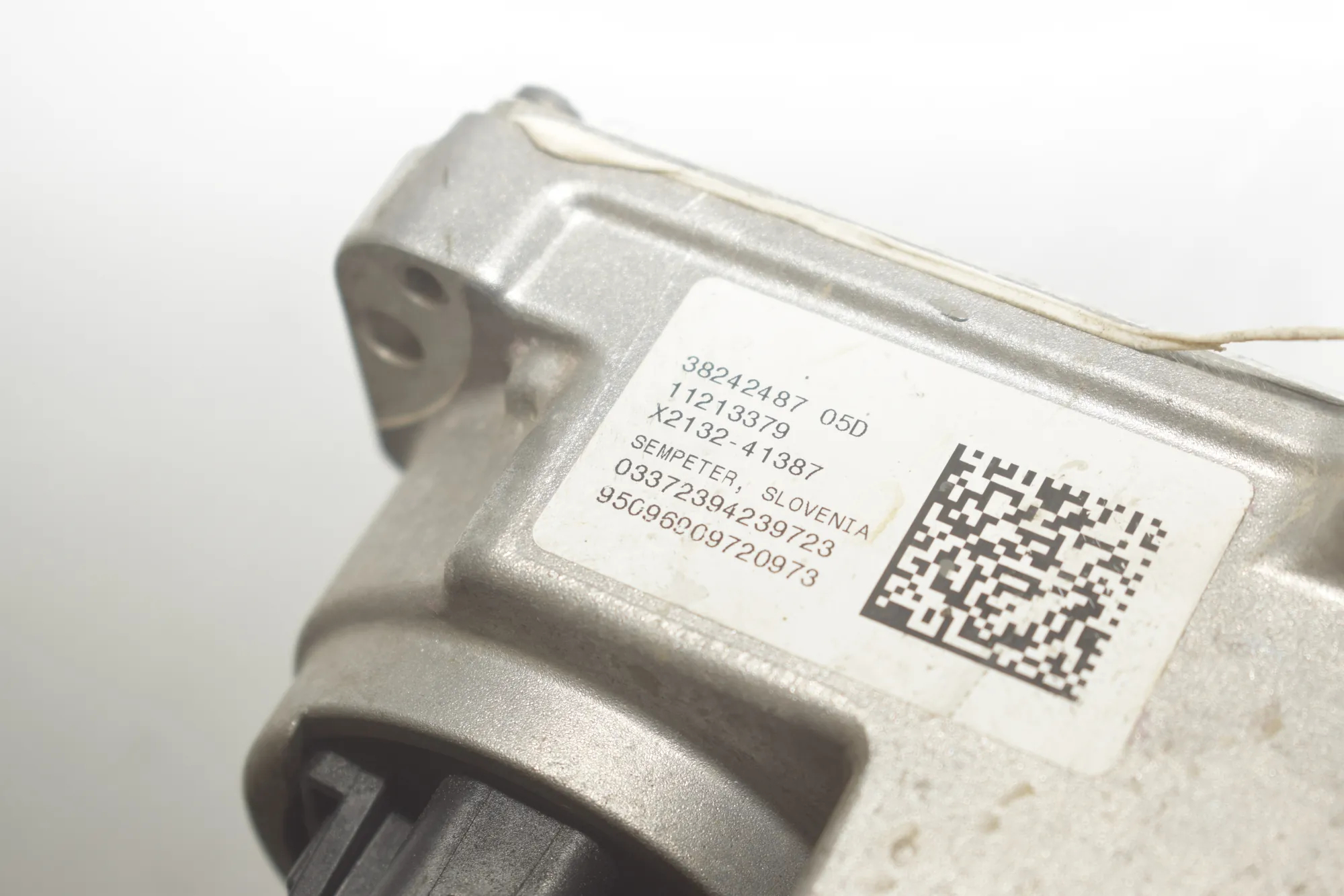 Other Steering Column Parts – OEM 38242487 · BMW i3 (I01) BMW i3 (I01) Hybrid 2014 – 5