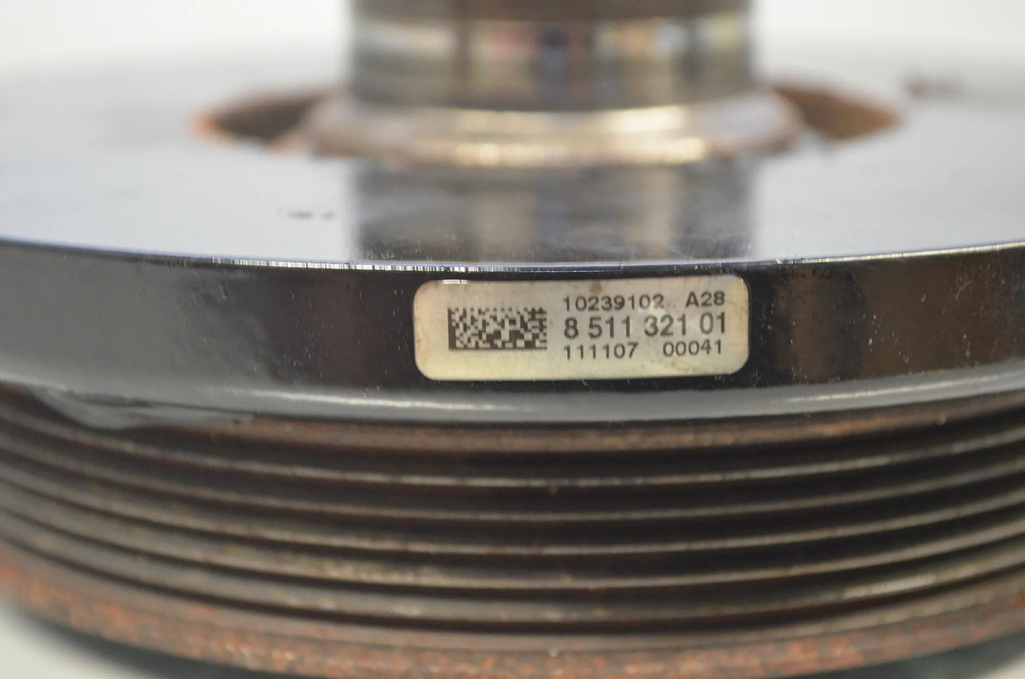 Crankshaft Pulley – OEM 8511321 · BMW 5 Touring (F11) 530 d xDrive 2011 – 5