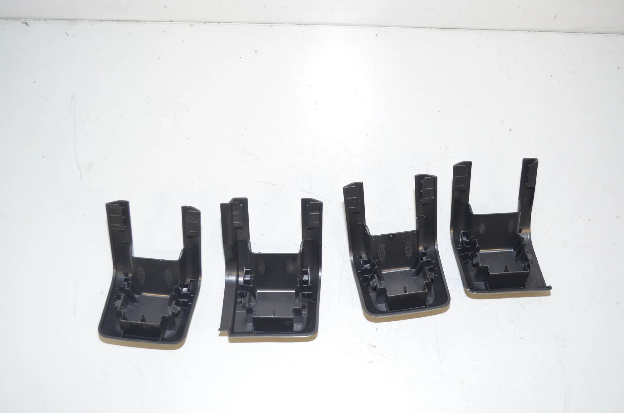 Other Trim Parts – OEM 9493623 · BMW 2 Active Tourer (U06) (2021 - -) 218d 2022 – 3