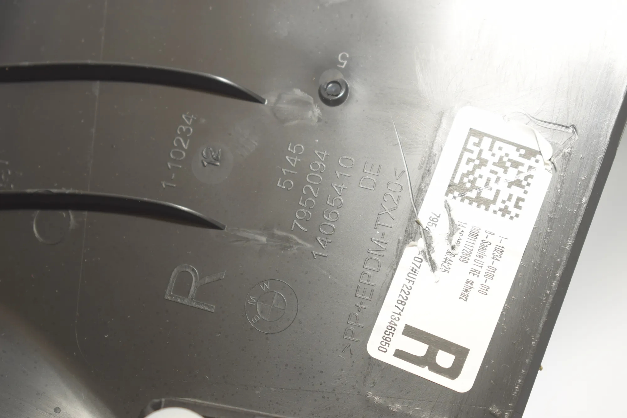 Right Side B Pillar Trim – OEM 7952094 · BMW 2 Active Tourer (U06) (2021 - -) 218d 2022 – 5