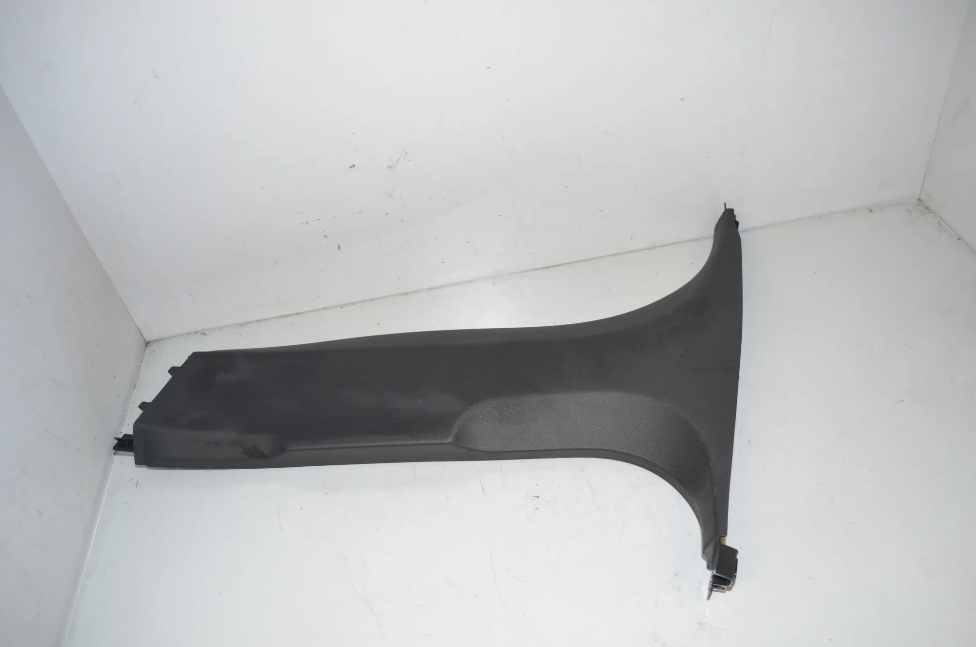 Left Side B Pillar Trim – OEM 7952093 · BMW 2 Active Tourer (U06) (2021 - -) 218d 2022 – 2