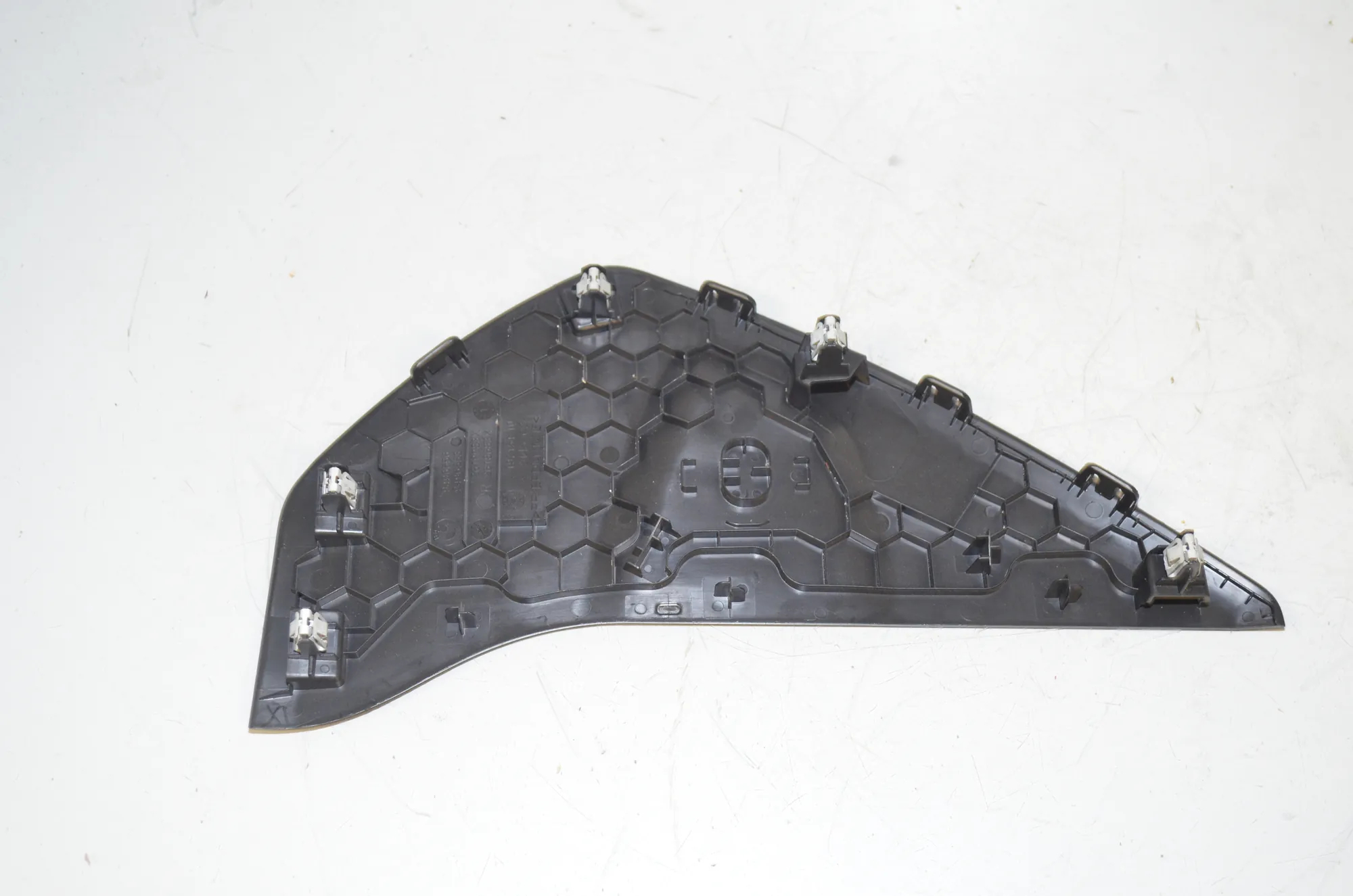 Dashboard Side Trim – OEM 9496556 · BMW 2 Active Tourer (U06) (2021 - -) 218d 2022 – 3