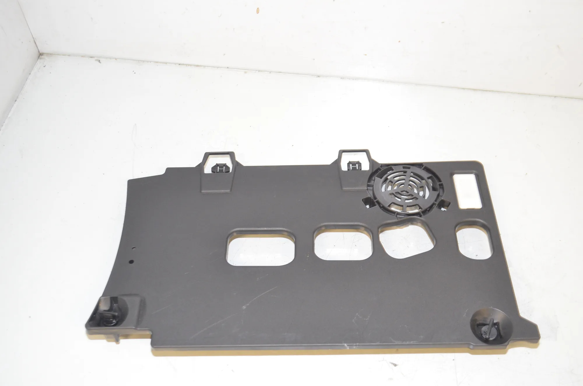 Dashboard Lower Trim – OEM 9496544 · BMW 2 Active Tourer (U06) (2021 - -) 218d 2022 – 2