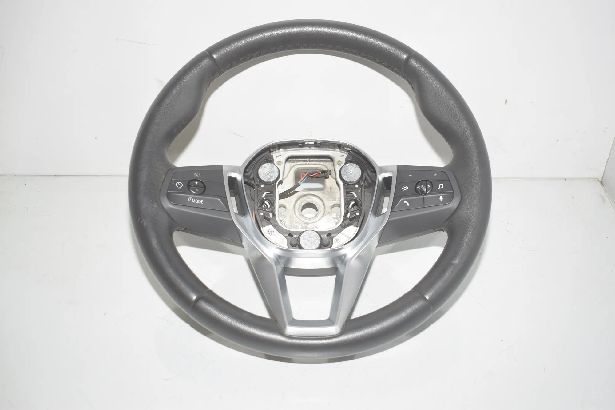 Steering Wheel – OEM 9472031 · BMW 2 Active Tourer (U06) (2021 - -) 218d 2022