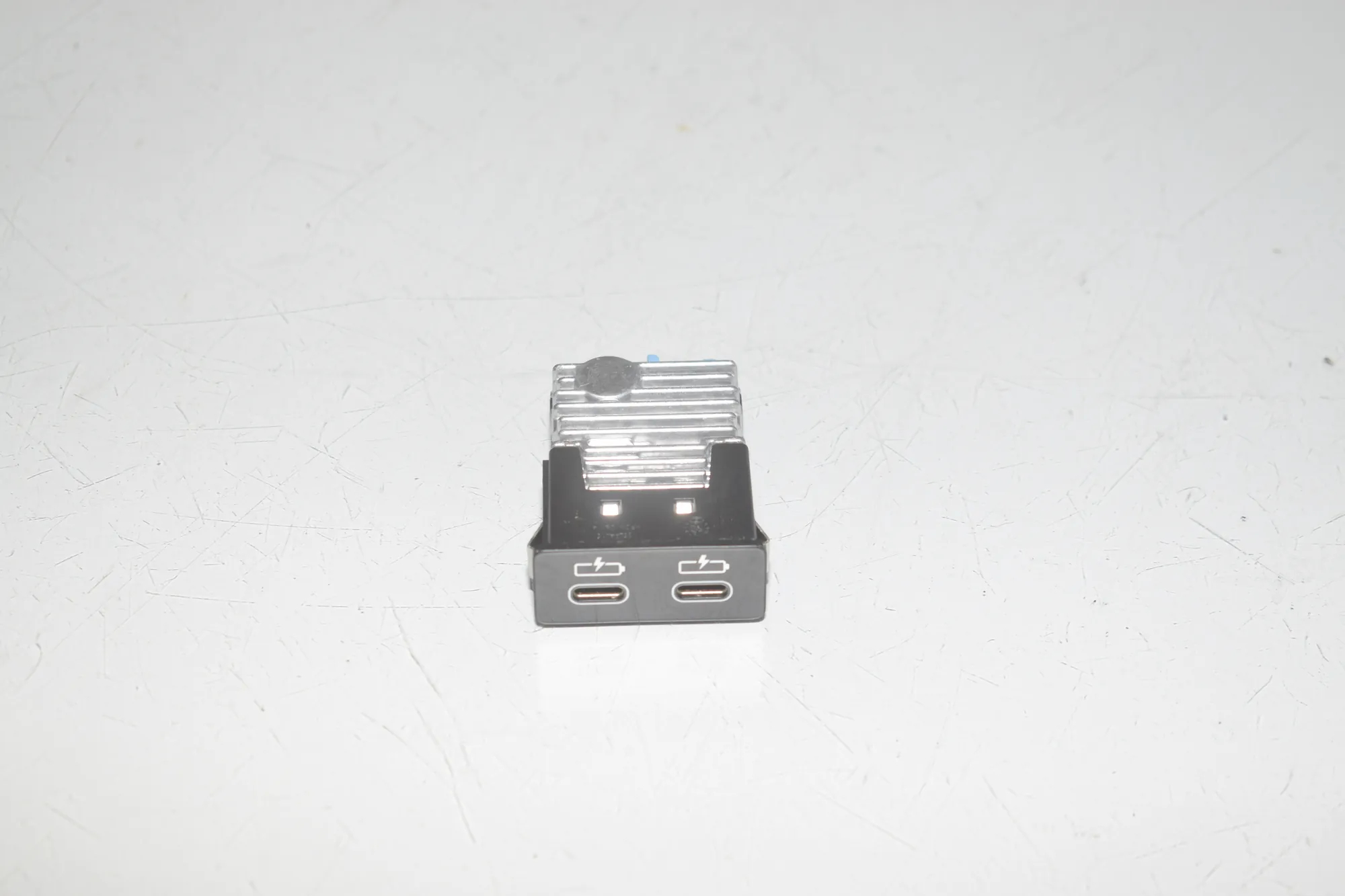 USB – OEM 5A34889 · BMW 2 Active Tourer (U06) (2021 - -) 218d 2022