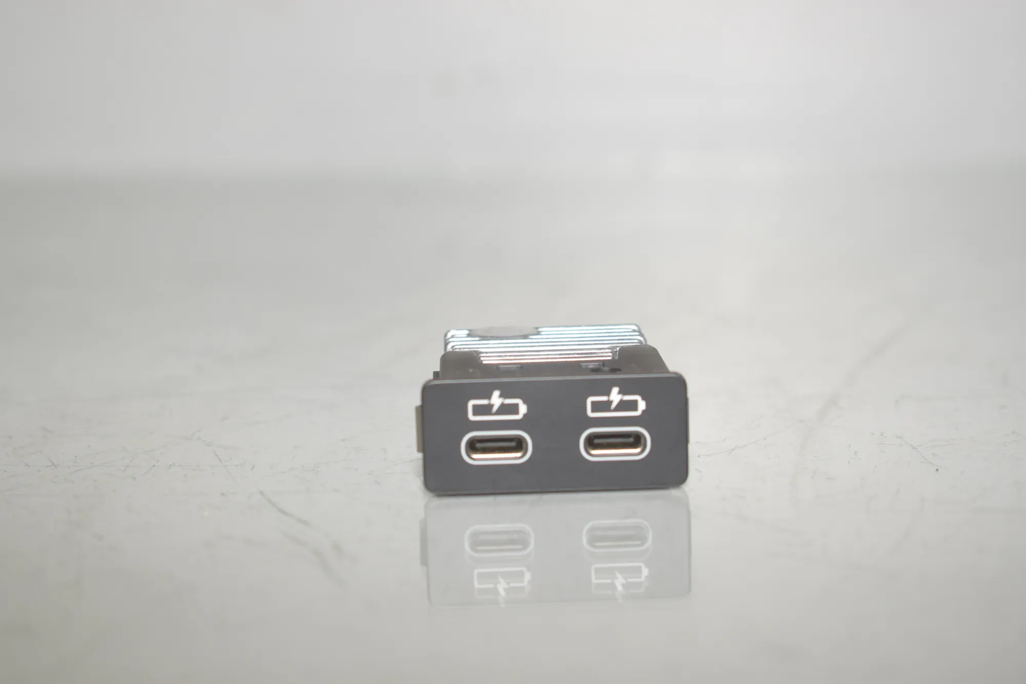 USB – OEM 5A34889 · BMW 2 Active Tourer (U06) (2021 - -) 218d 2022 – 2