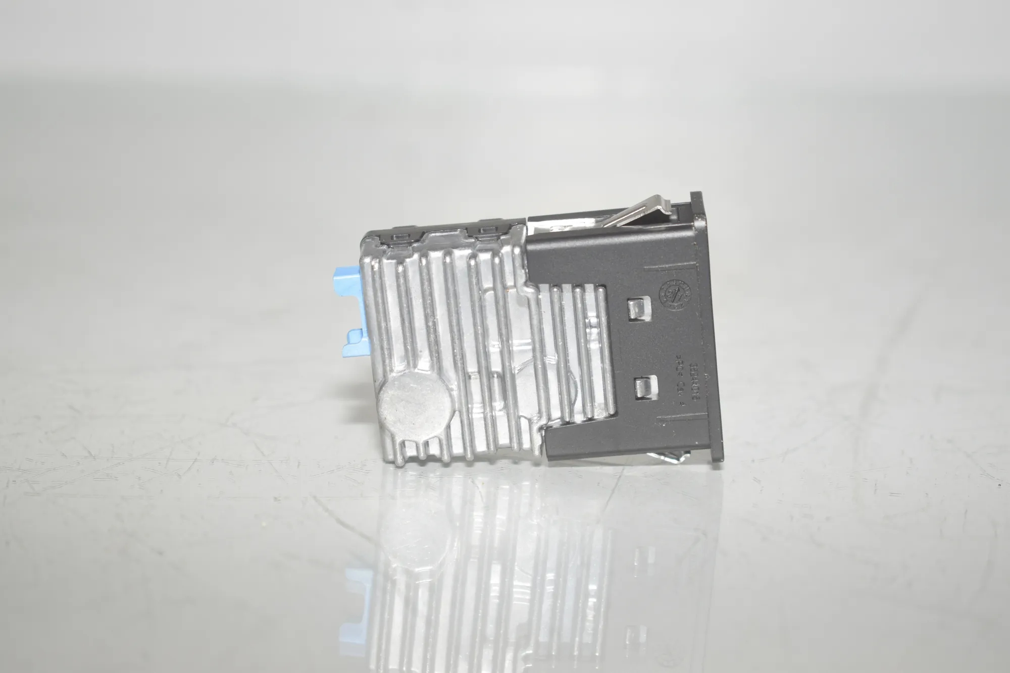 USB – OEM 5A34889 · BMW 2 Active Tourer (U06) (2021 - -) 218d 2022 – 3