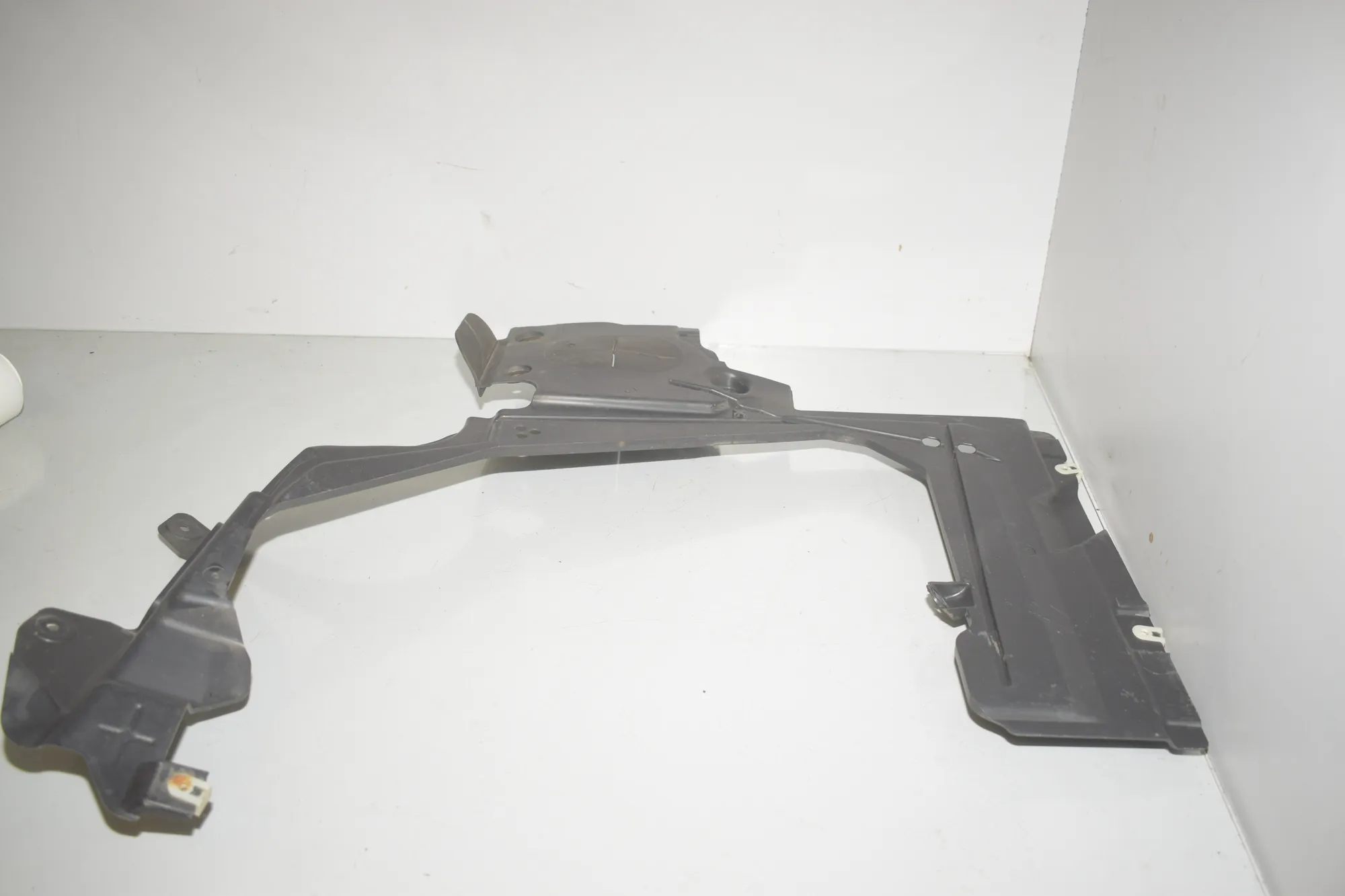 Rear Right Underbody Cover – OEM 7290812 · BMW 2 Active Tourer (F45) 216 d 2014 – 3