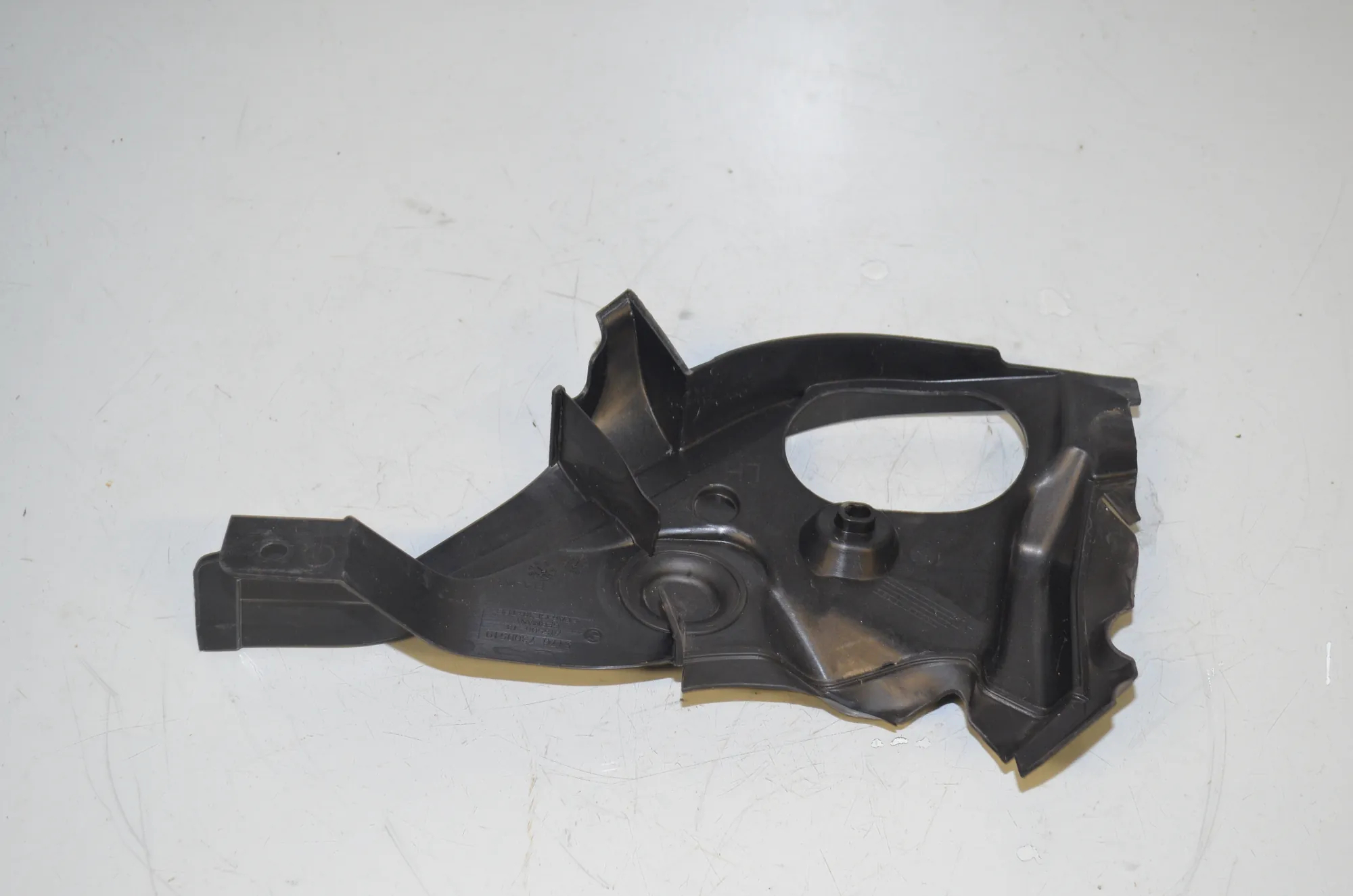 Other Body Parts – OEM 7300519 · BMW 2 Active Tourer (F45) 216 d 2014 – 2