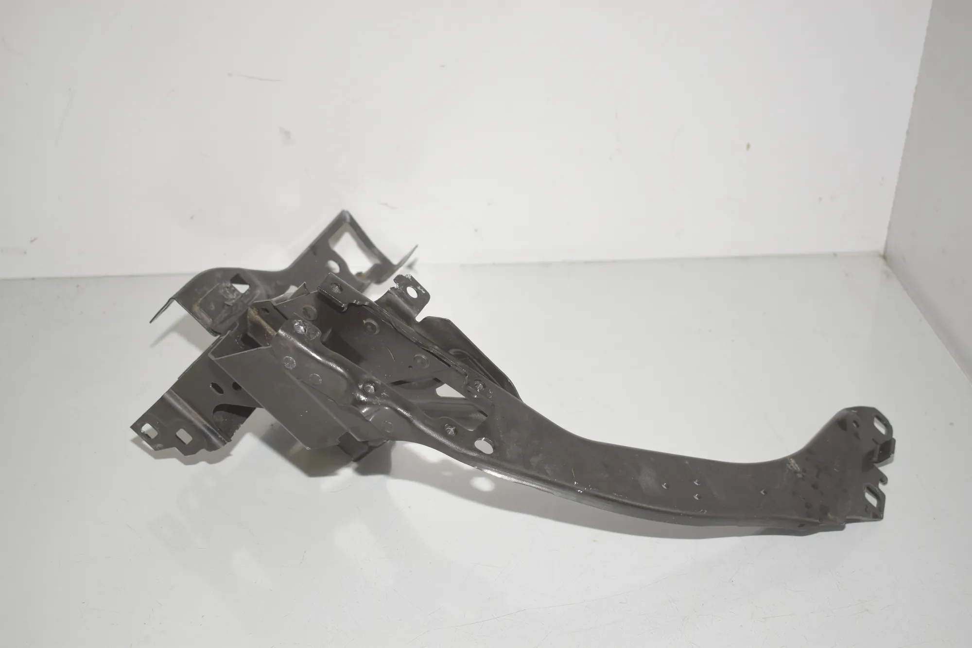 Bracket – OEM 7302532 · BMW 2 Active Tourer (F45) 216 d 2014 – 2