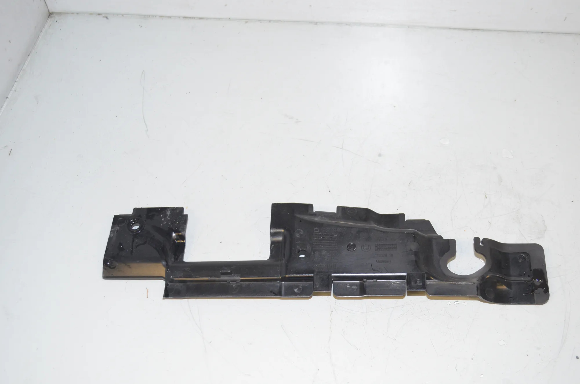 Other Body Parts – OEM 7317738 · BMW 2 Active Tourer (F45) 216 d 2014