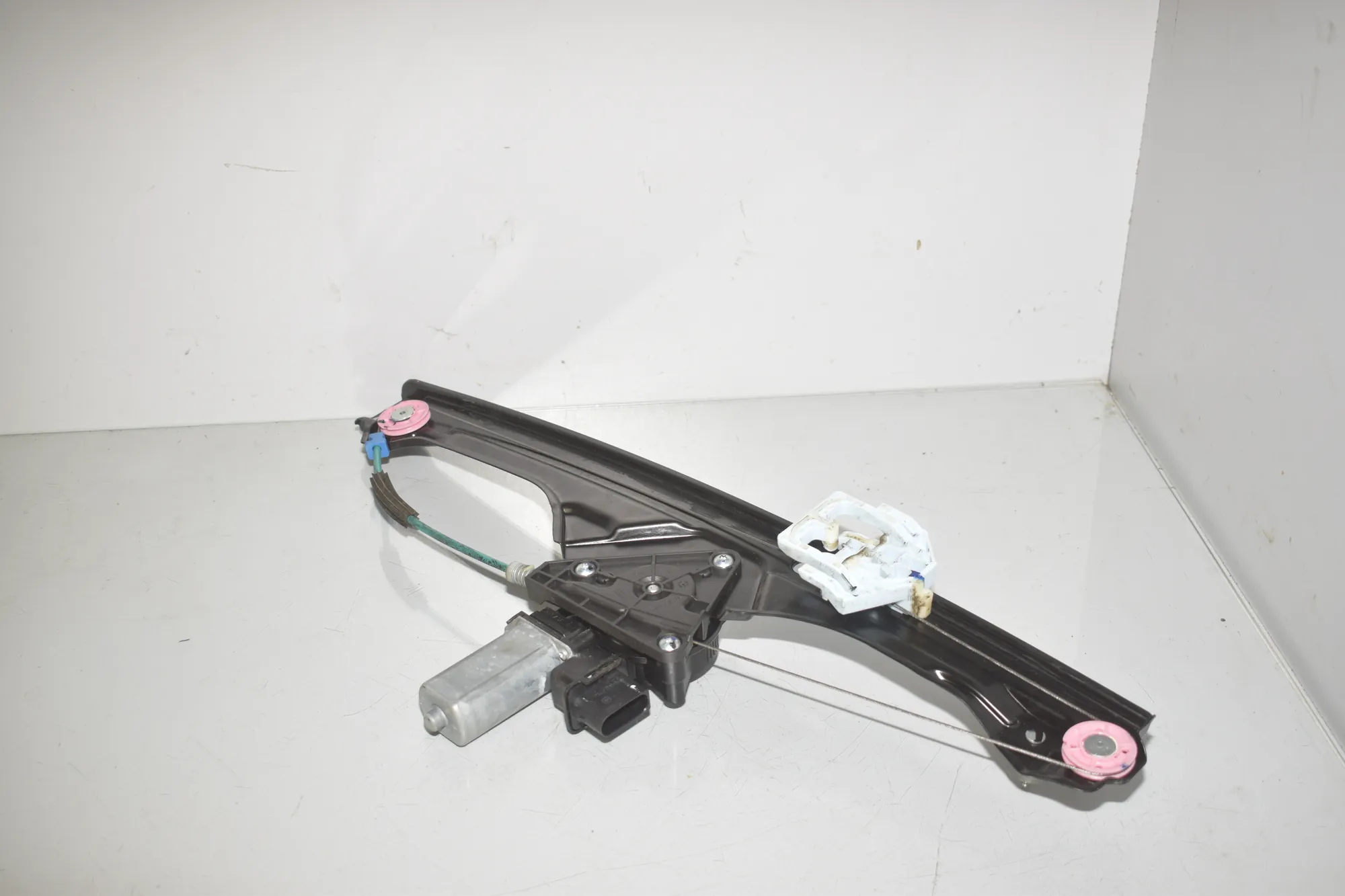 Front Left Door Window Regulator – OEM 2579945 · BMW 2 Active Tourer (F45) 218 i 2016 – 4
