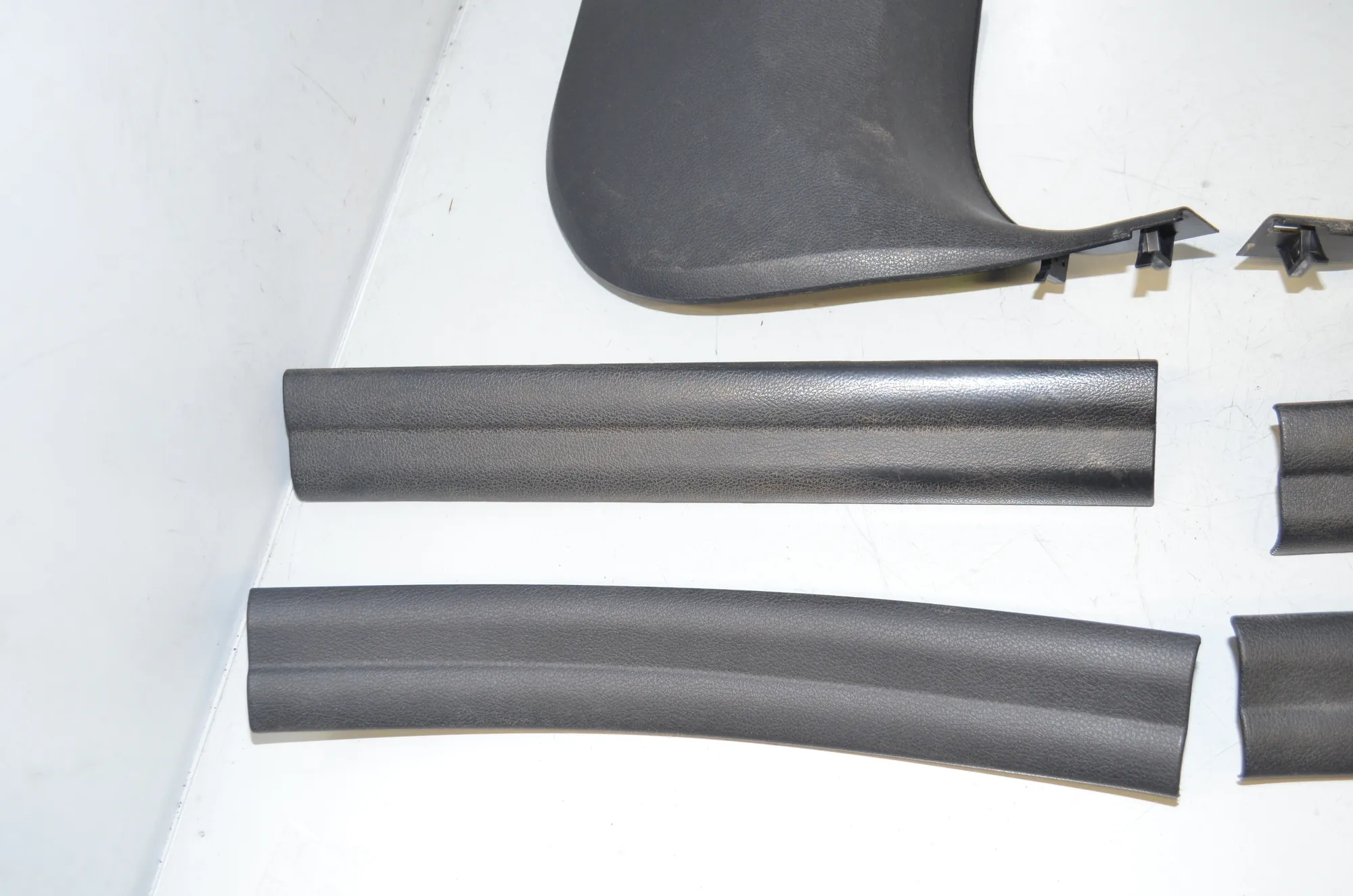 Rear Right Interior Step Trim – OEM 7298842 · BMW 2 Active Tourer (F45) 218 i 2016 – 3