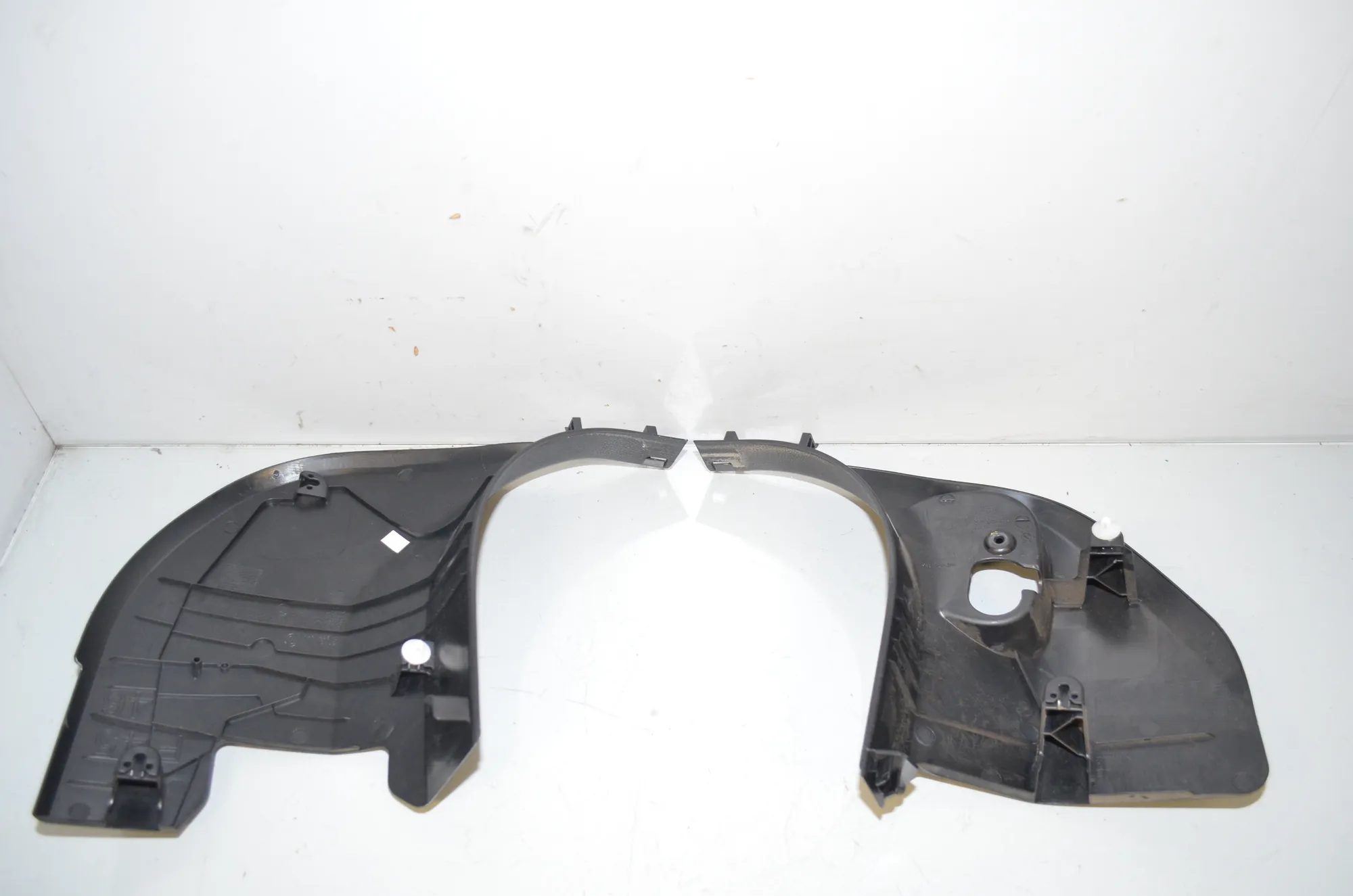 Rear Right Interior Step Trim – OEM 7298842 · BMW 2 Active Tourer (F45) 218 i 2016 – 7