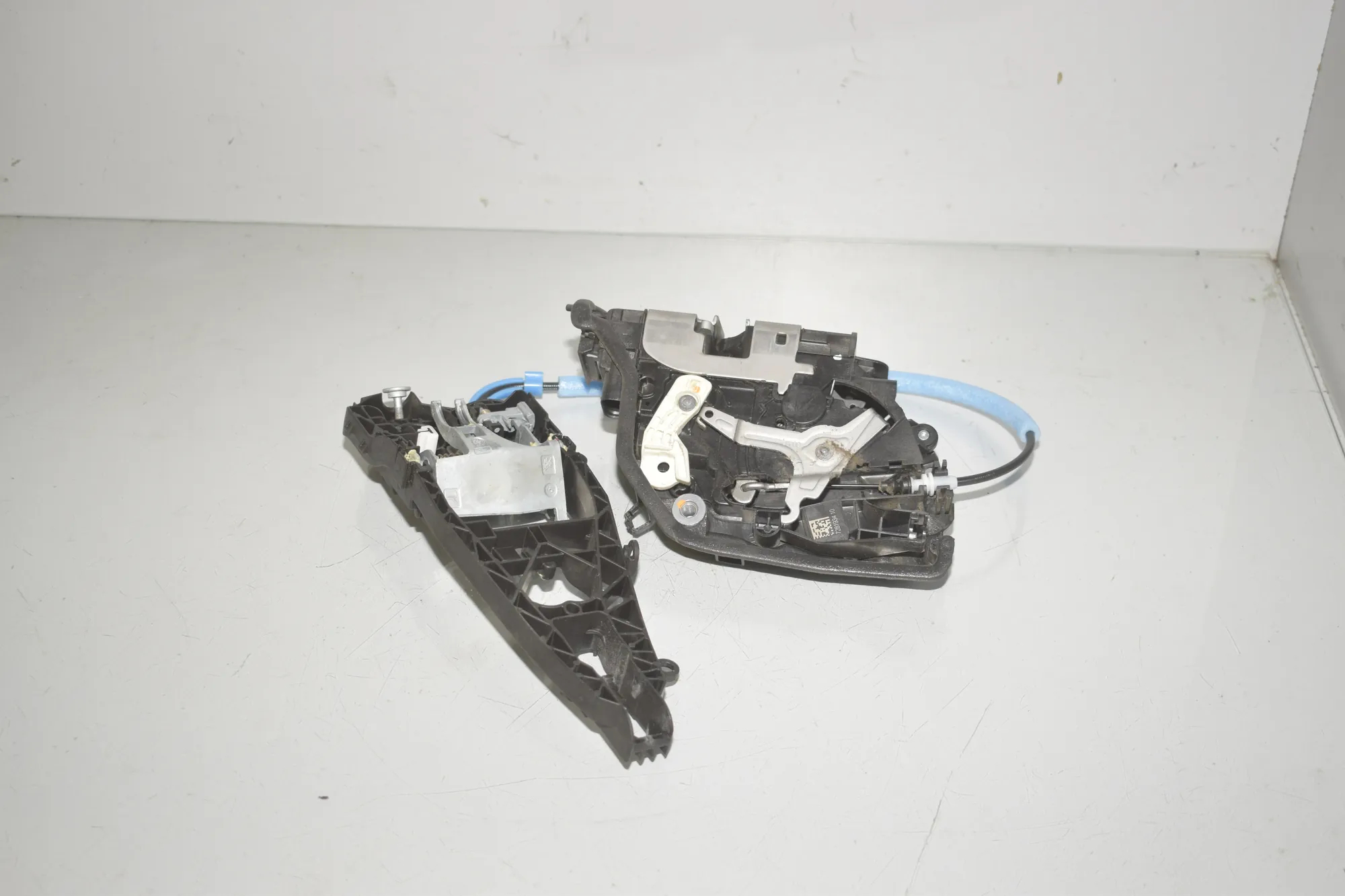 Front Right Door Lock – OEM 7281934 · BMW 2 Active Tourer (F45) 218 i 2016 – 3