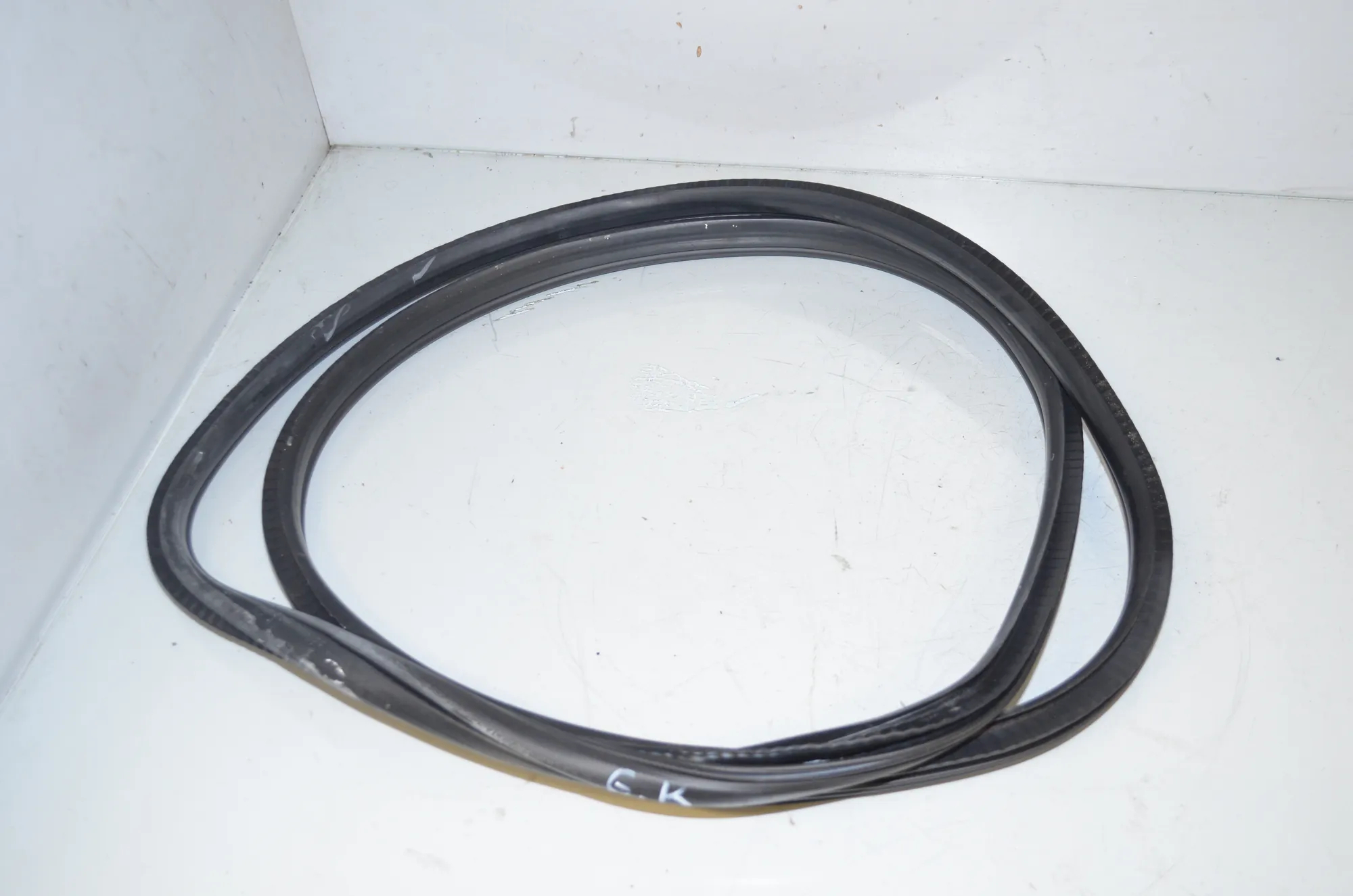 Rear Left Door Seal Rubber – OEM 7420050 · BMW 2 Active Tourer (F45) 218 i 2016