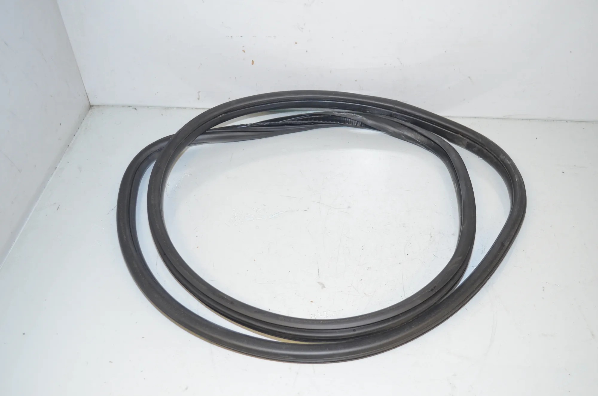 Rear Left Door Seal Rubber – OEM 7420050 · BMW 2 Active Tourer (F45) 218 i 2016 – 3