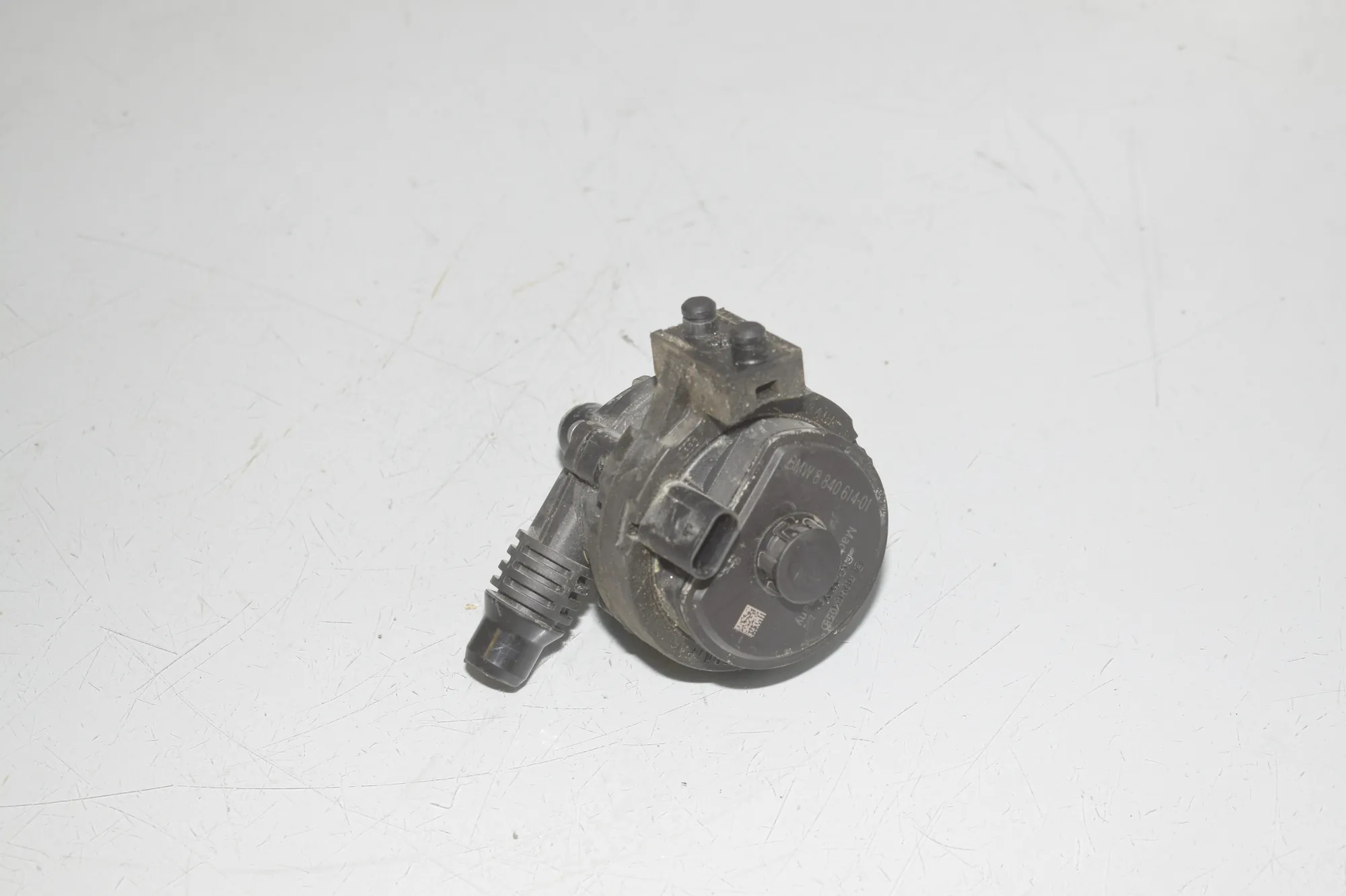 Auxiliary Water Pump – OEM 8840614 · BMW i4 (G26) (2022 - -) eDrive35 2023