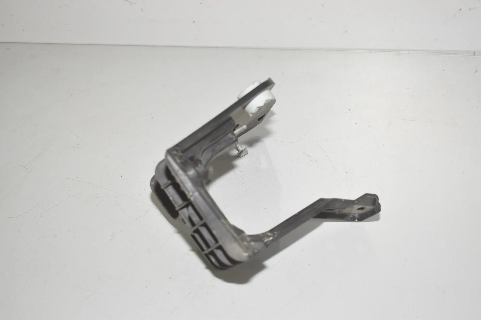 Bracket – OEM 8490361 · BMW i4 (G26) (2022 - -) eDrive35 2023