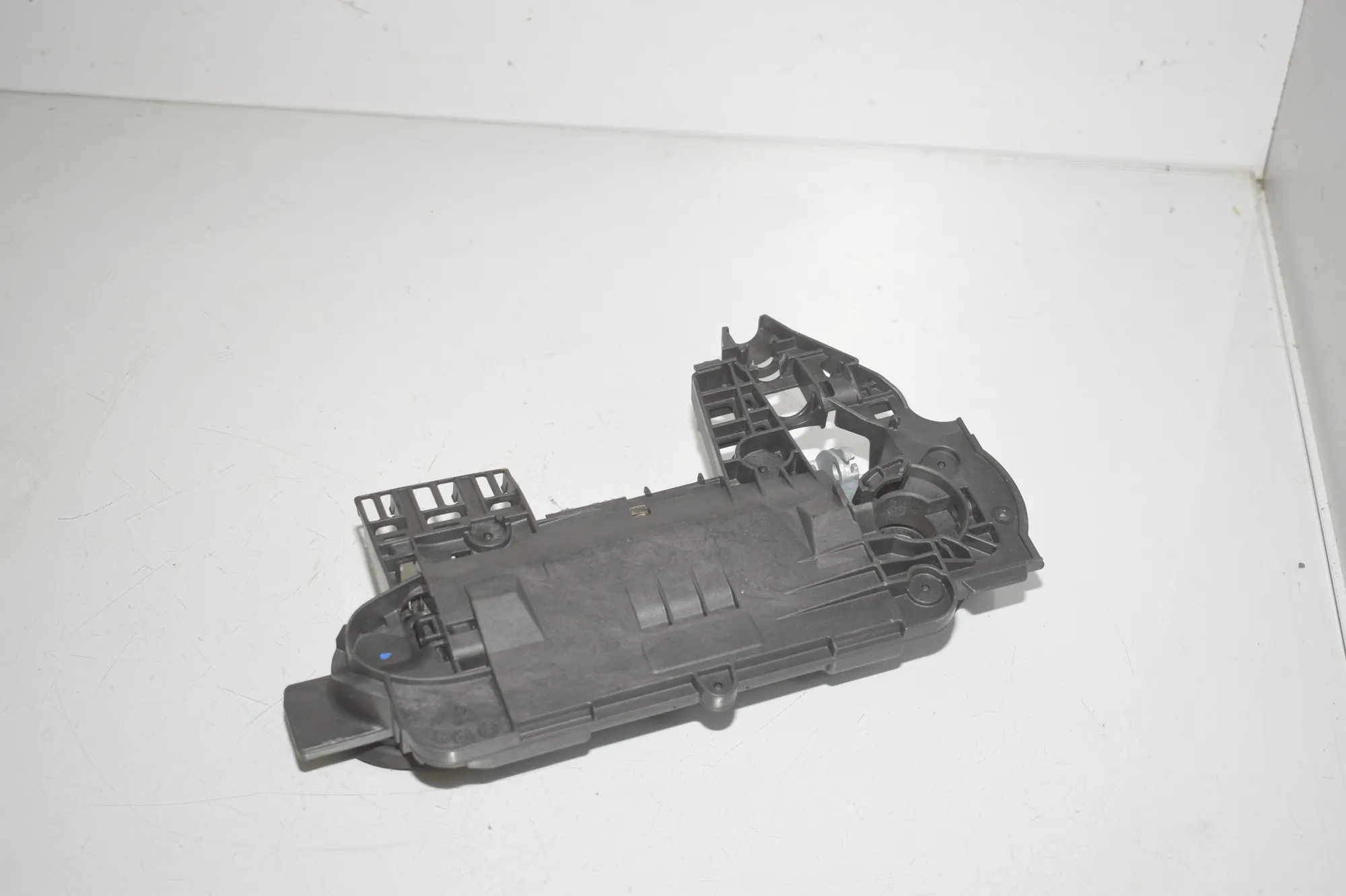 Rear Right Door Interior Handle Frame – OEM 5A0C767 · BMW i4 (G26) (2022 - -) eDrive35 2023 – 3
