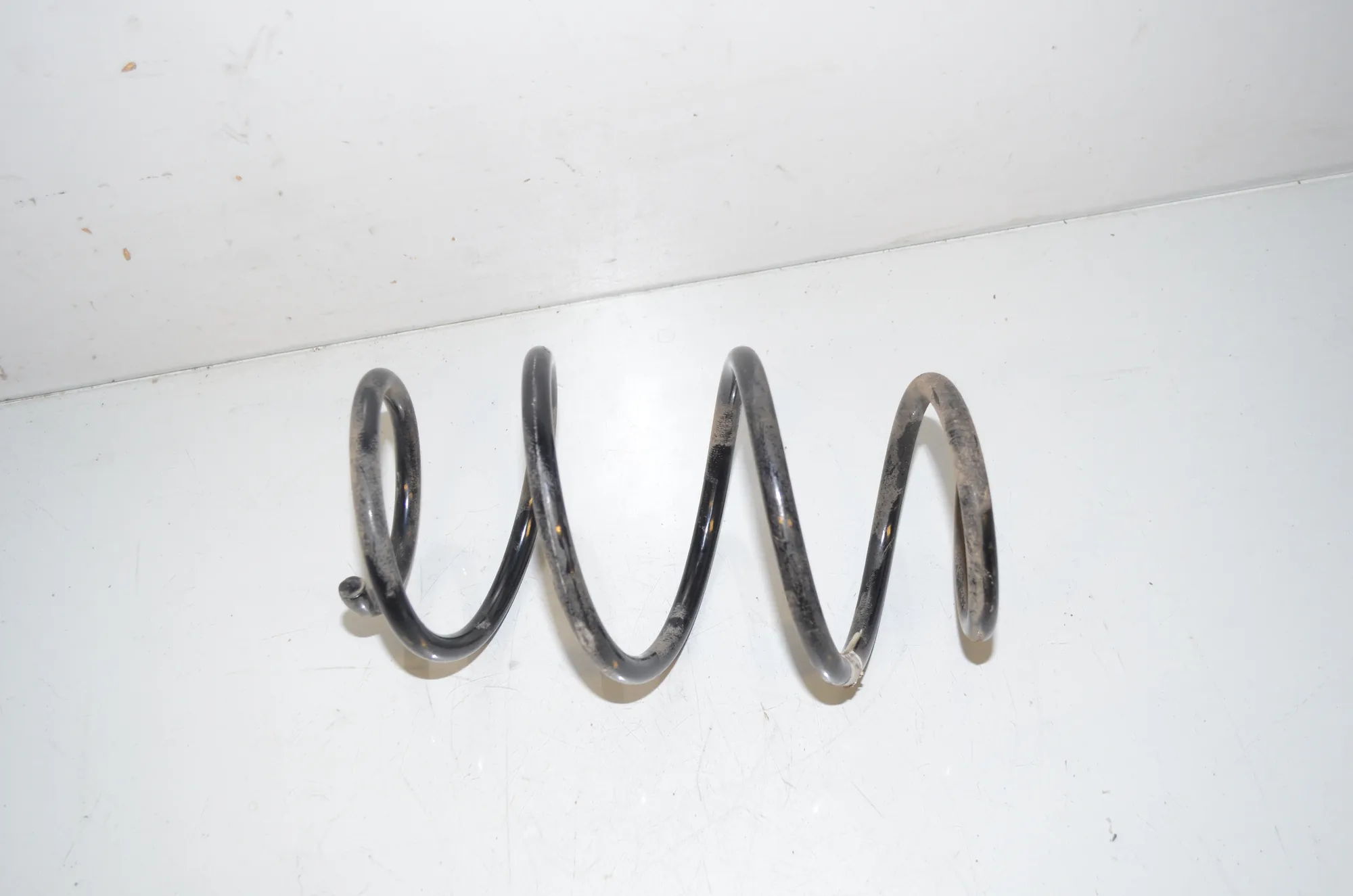 Front Right Coil Spring – OEM 5A2A2F0 · BMW i4 (G26) (2022 - -) eDrive35 2023 – 3