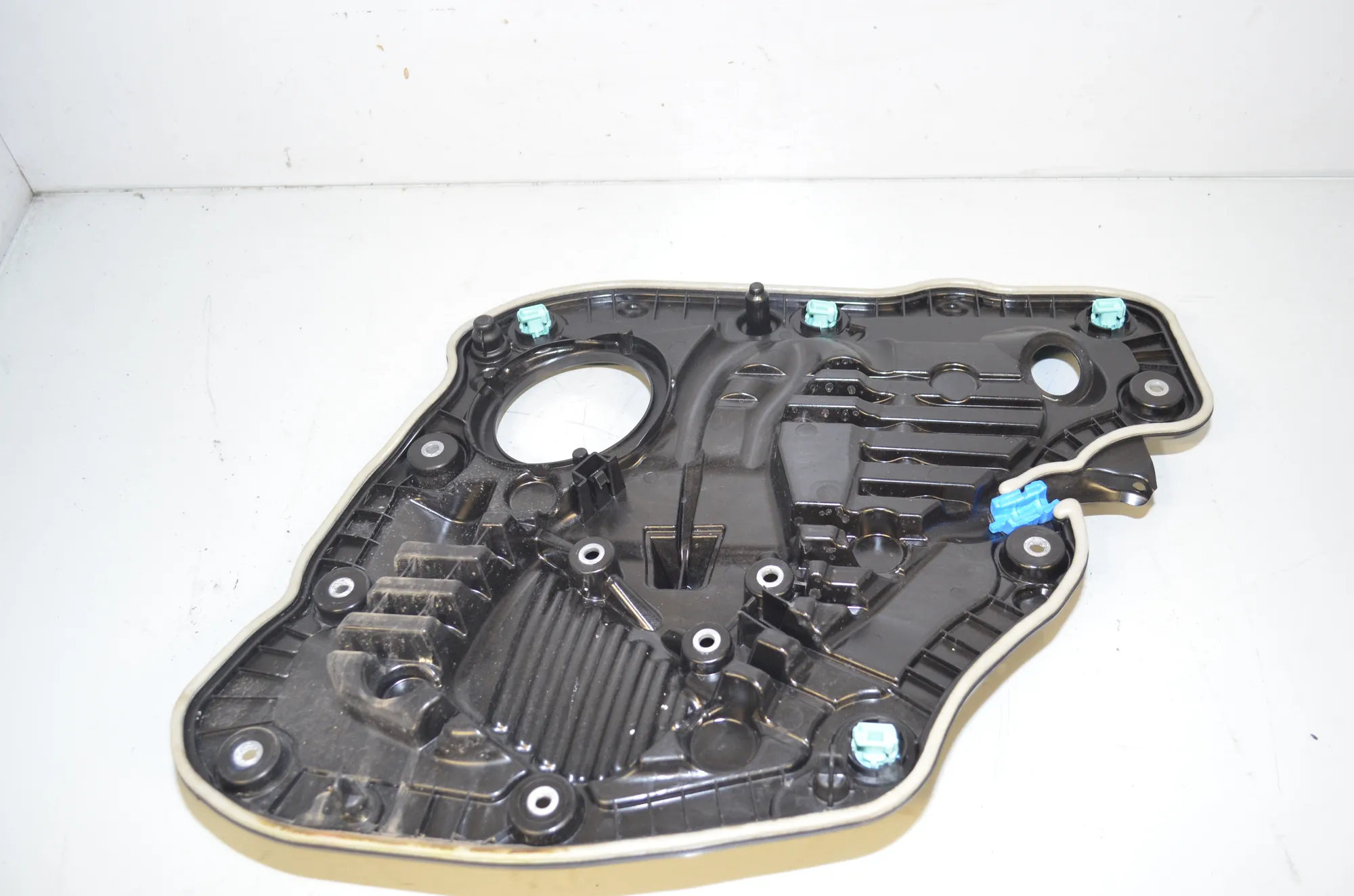 Rear Left Door Window Regulator – OEM 7499227 · BMW i4 (G26) (2022 - -) eDrive35 2023