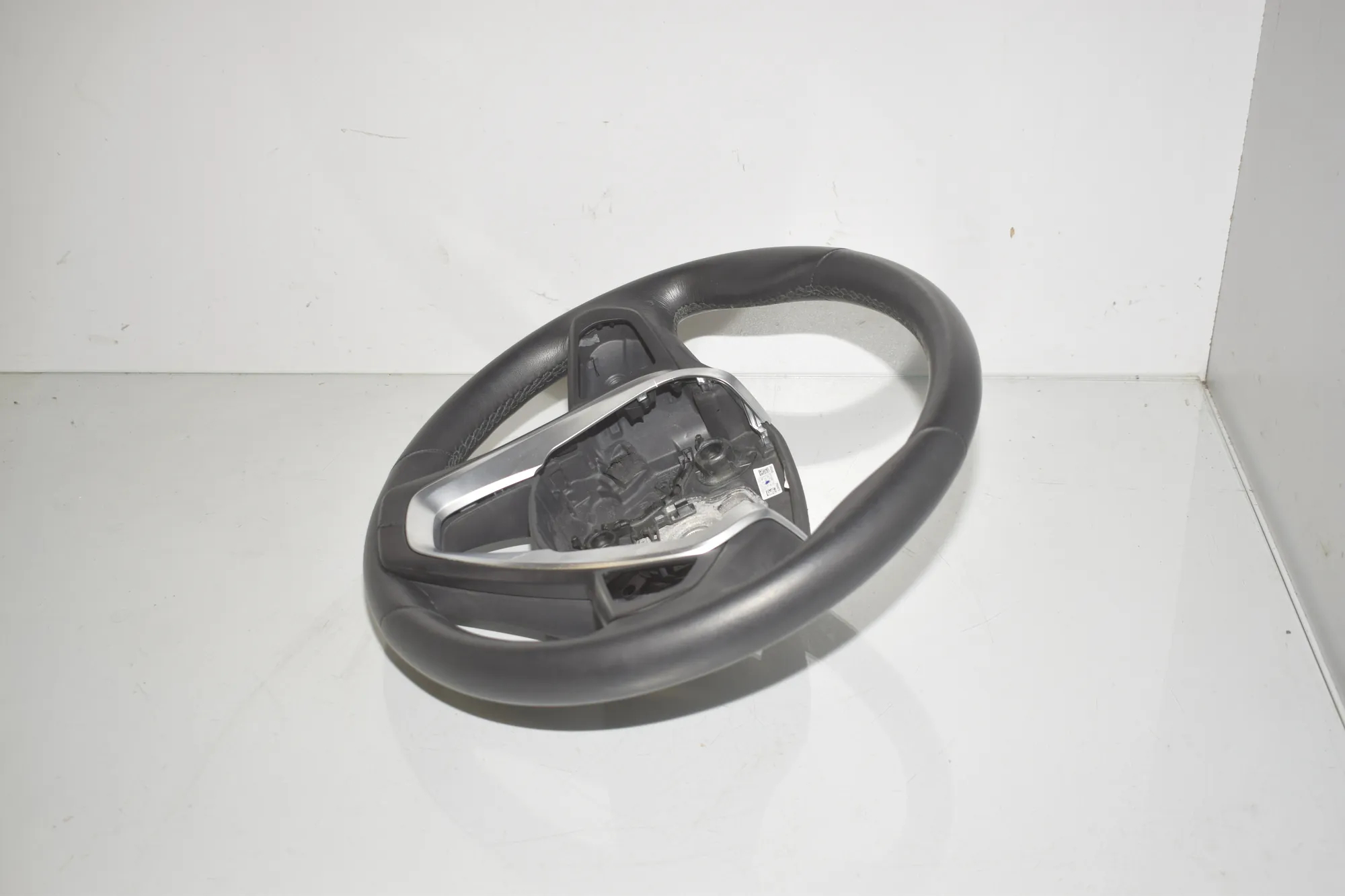 Steering Wheel – OEM 7939617 · BMW i4 (G26) (2022 - -) eDrive35 2023 – 2