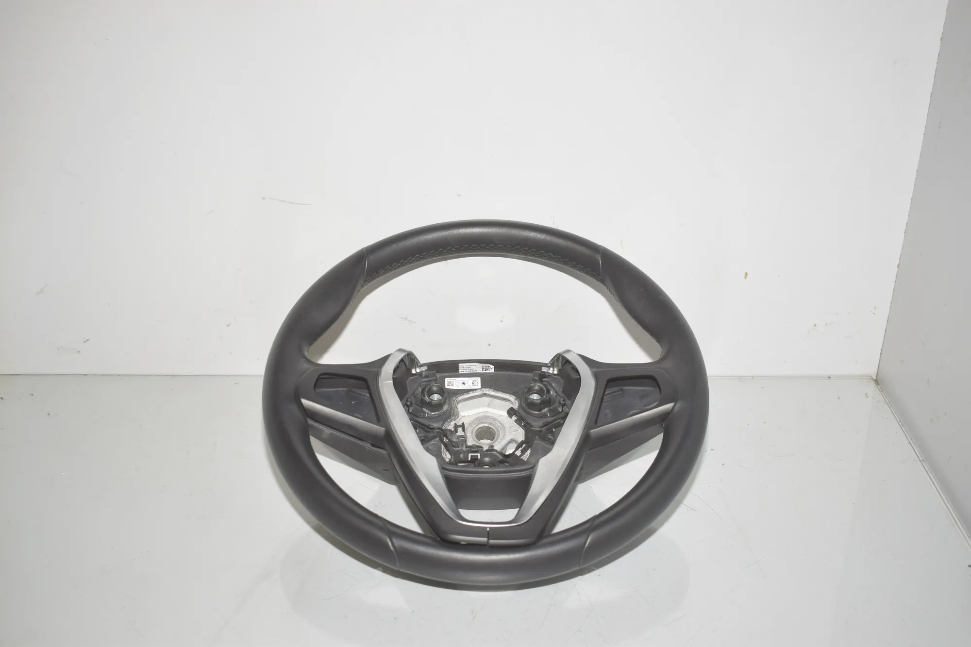Steering Wheel – OEM 7939617 · BMW i4 (G26) (2022 - -) eDrive35 2023